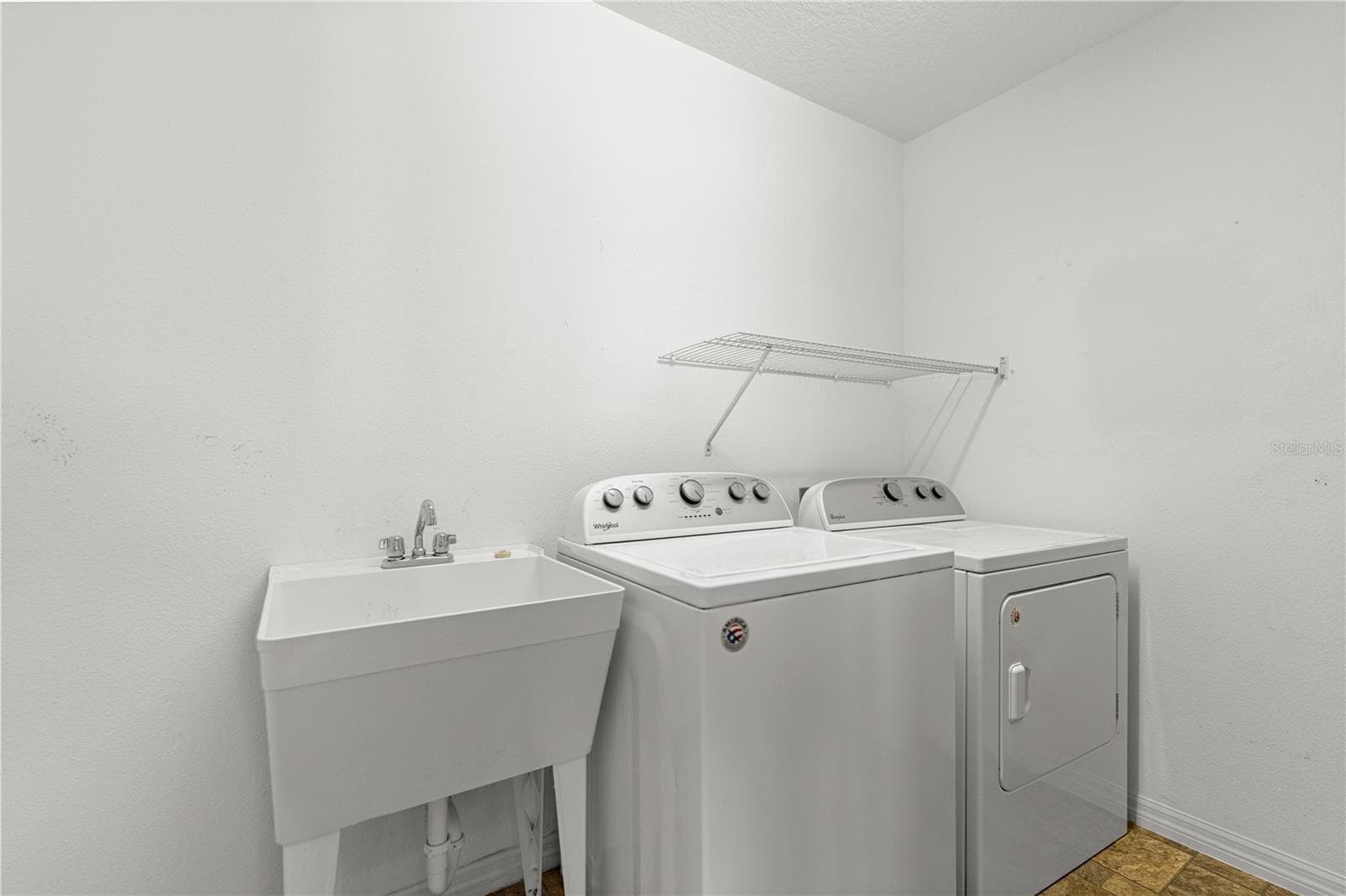 Laundry Room - 12166 NE 51ST CIR, OXFORD