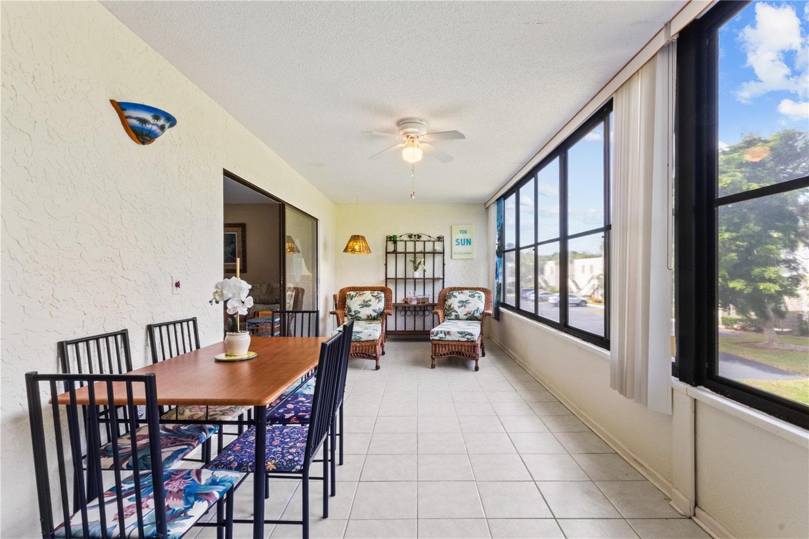 Lanai - 521 LAKESIDE DR, BRADENTON