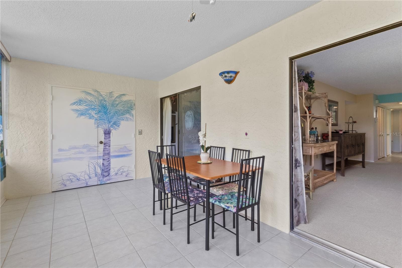 Lanai - 521 LAKESIDE DR, BRADENTON