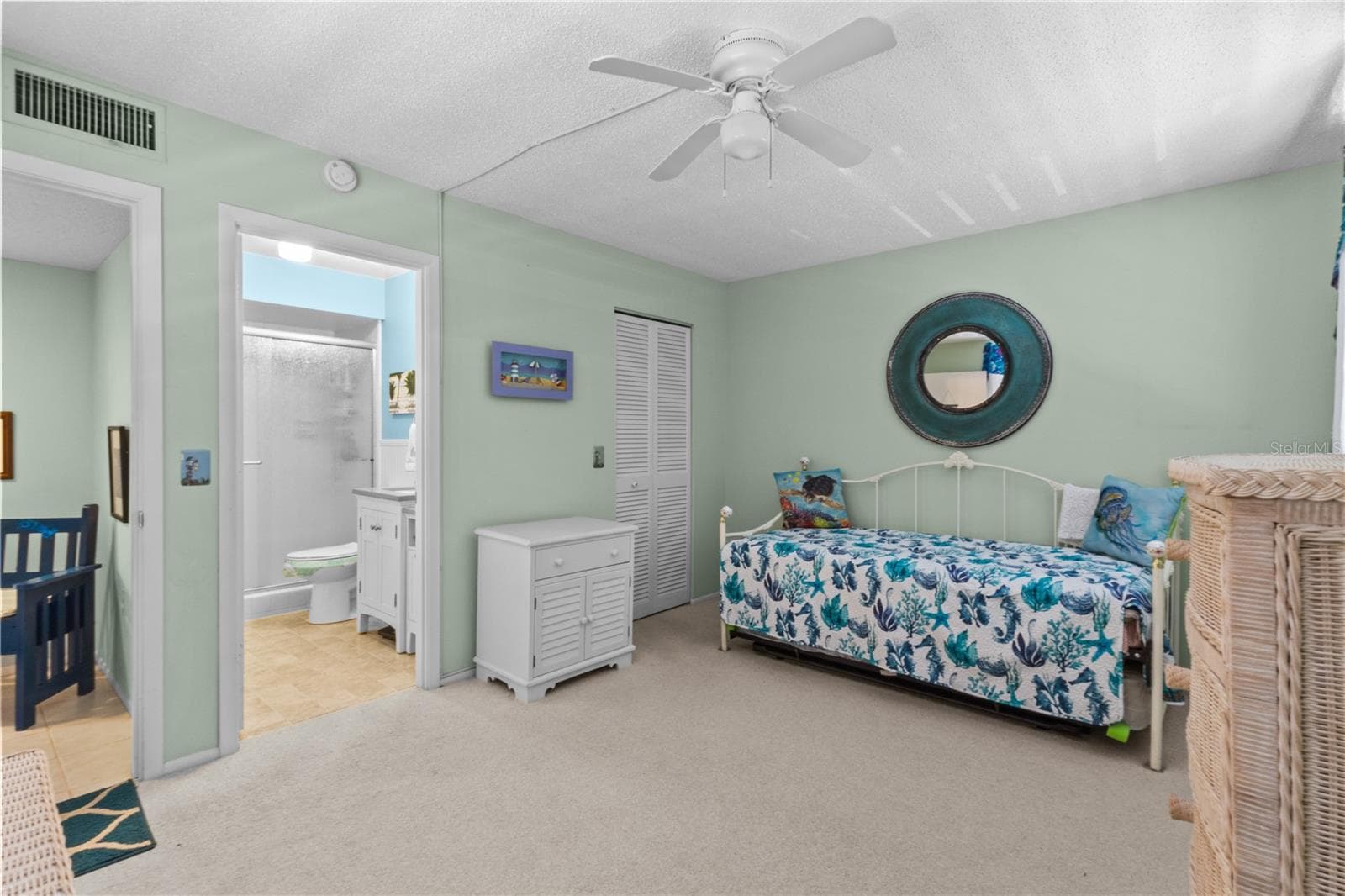 2nd Bedroom - 521 LAKESIDE DR, BRADENTON