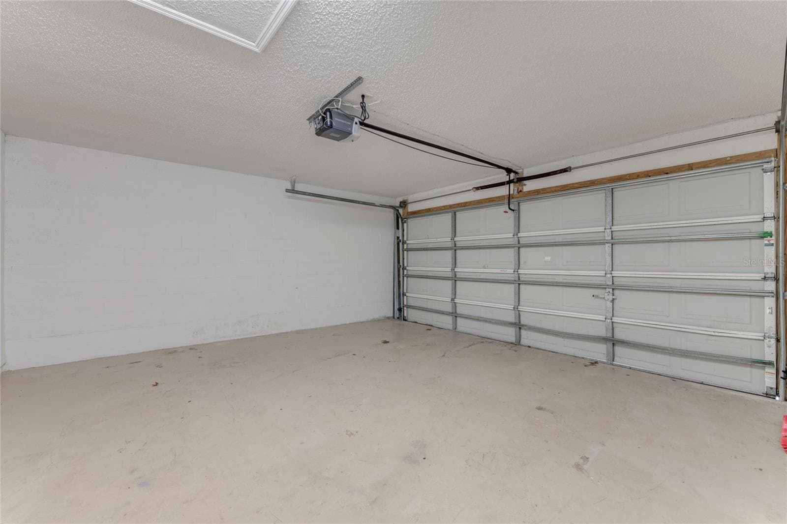Single Family Residence at 209 PARKVIEW DR, PALM COAST, photo 23 of 28