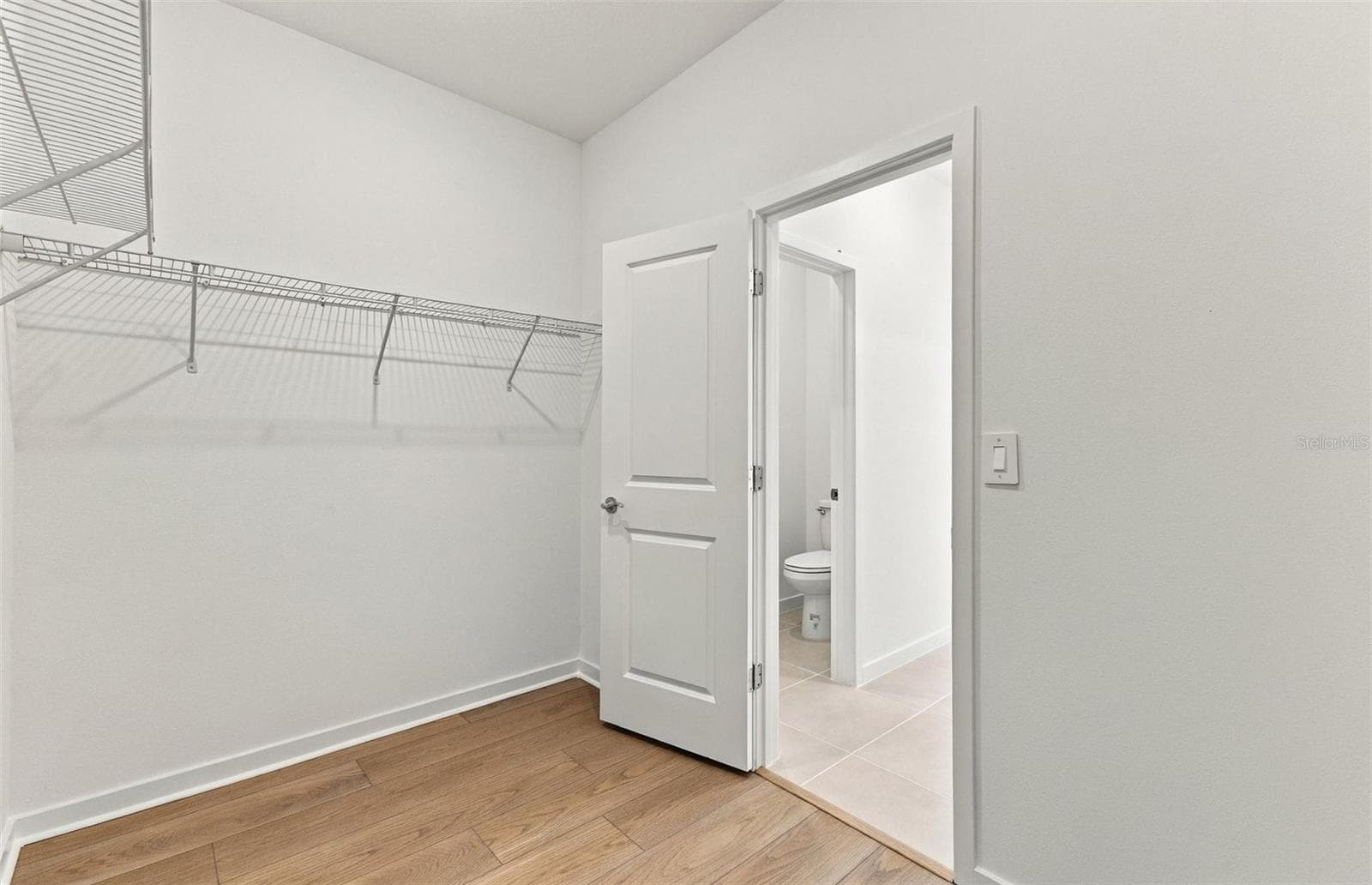 Owner's Walk-in Closet - 1719 RUBY LN, LAKE ALFRED