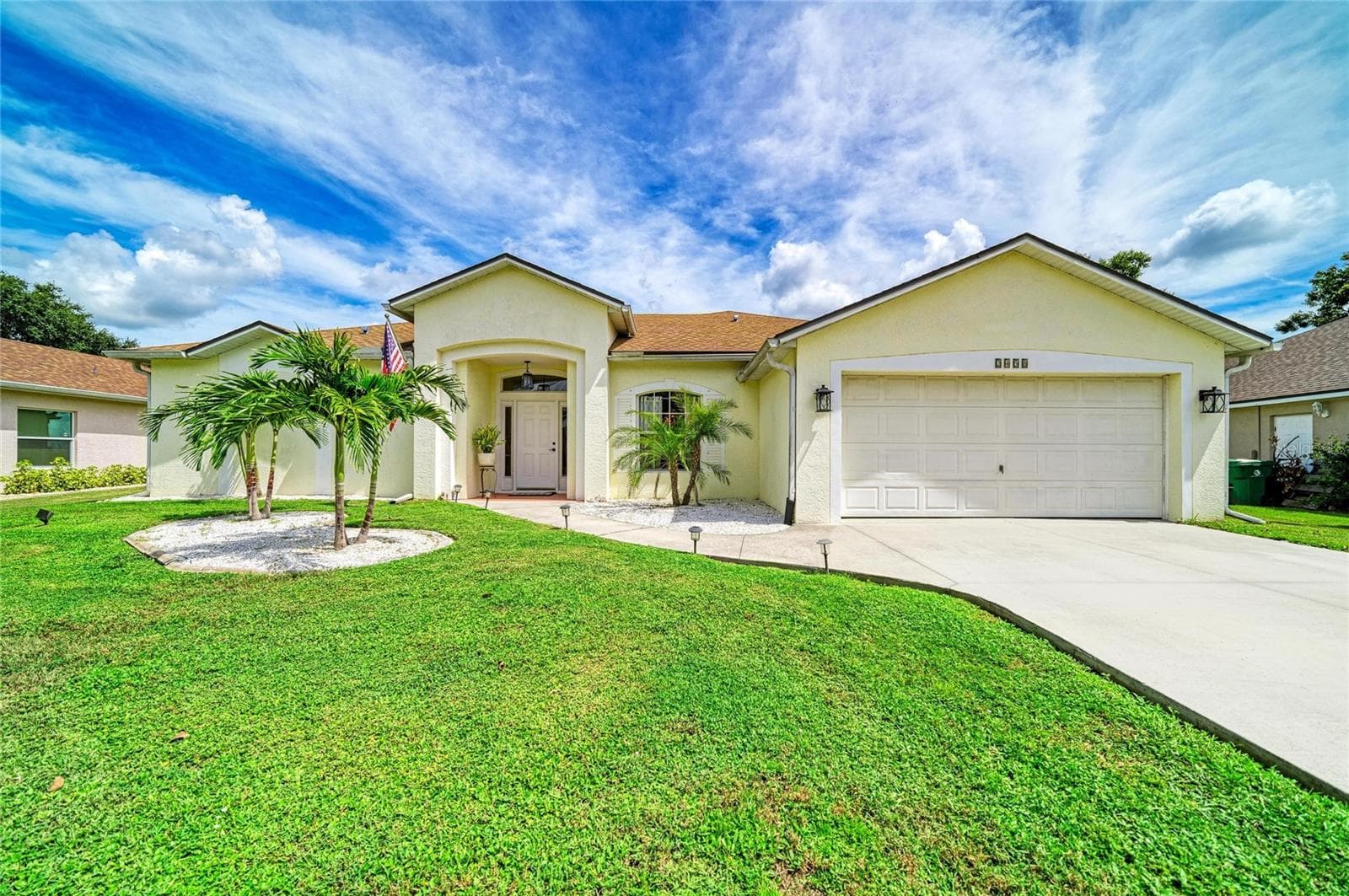 2458 RIO DE JANEIRO AVE