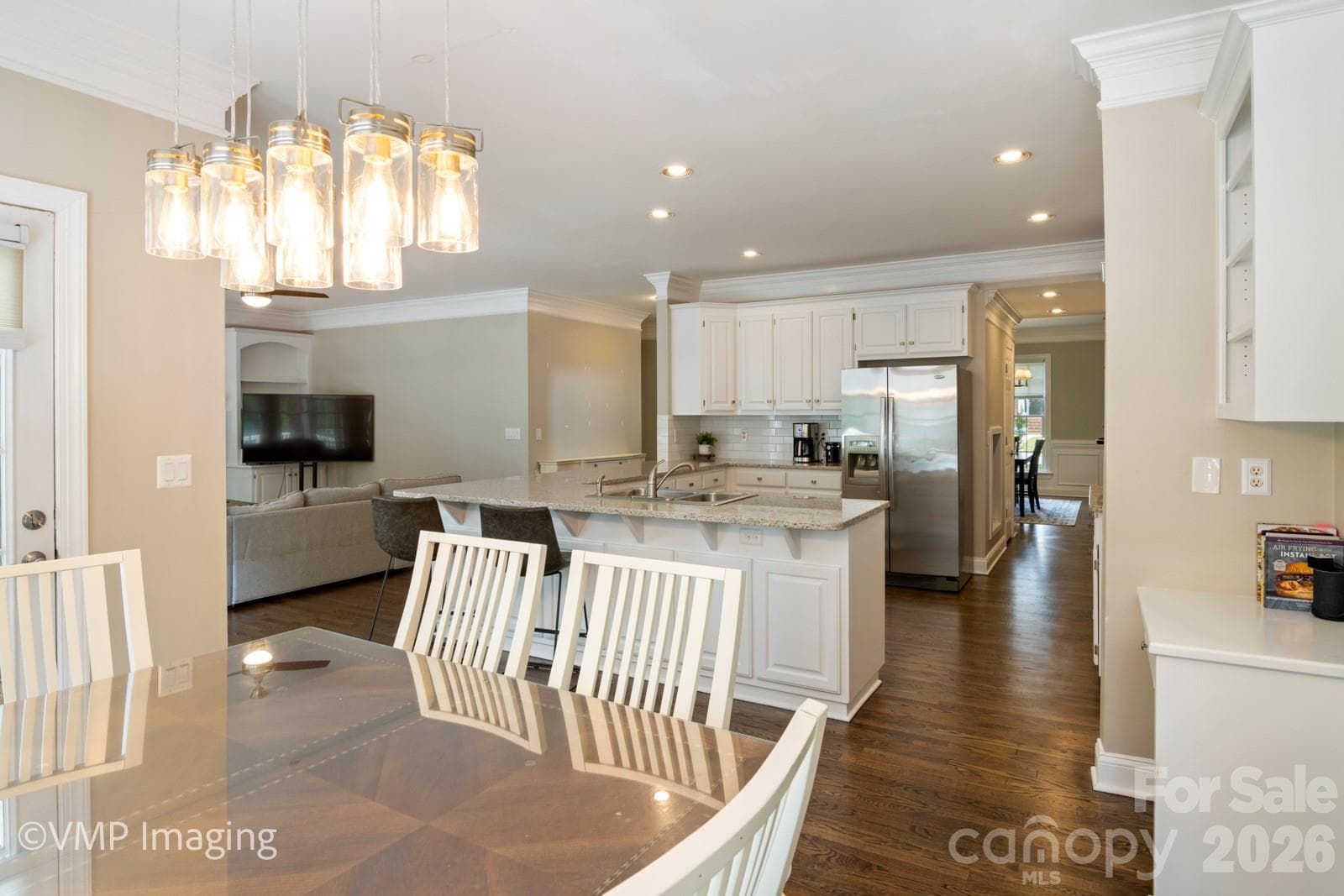 Single Family Residence at 20107 N Cove Road, Cornelius, photo 17 of 46