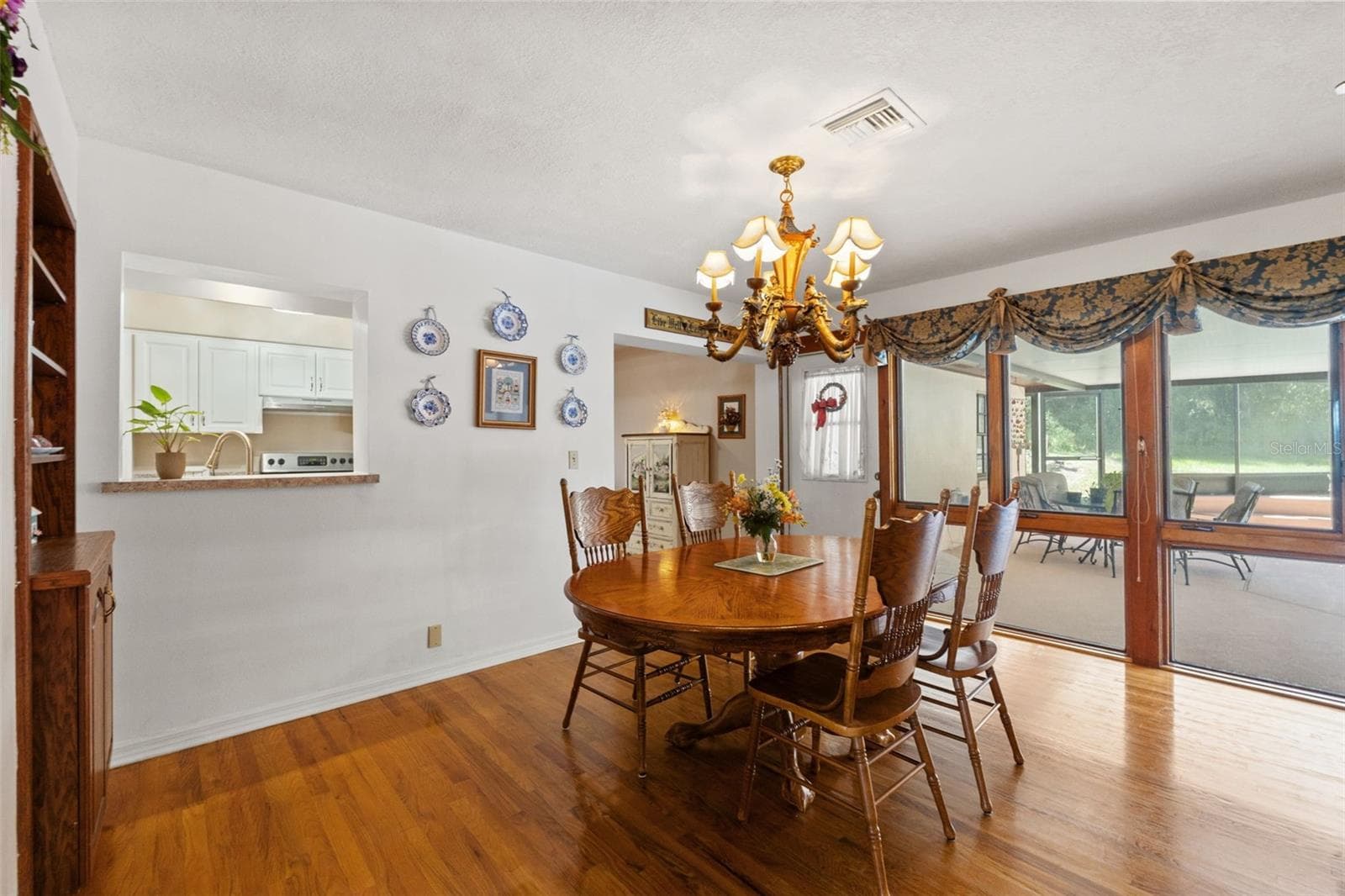 Single Family Residence at 8943 SILVER LAKE DR, LEESBURG, photo 13 of 54