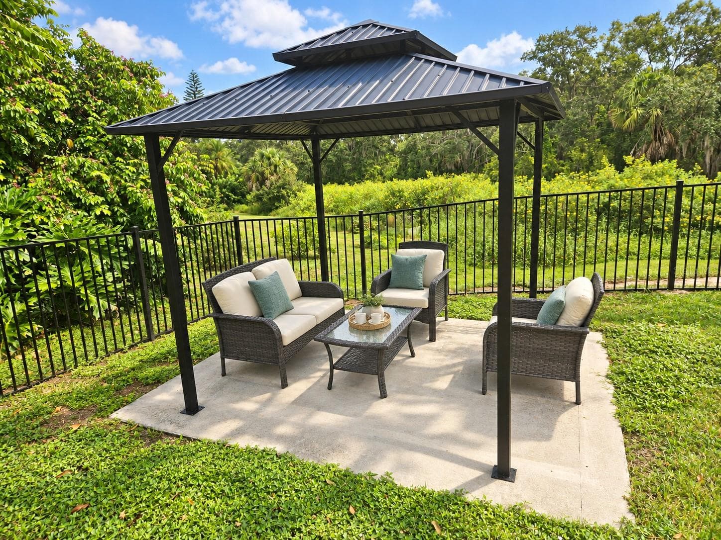 Relaxing Gazebo - 5054 SAN JOSE DR, SARASOTA
