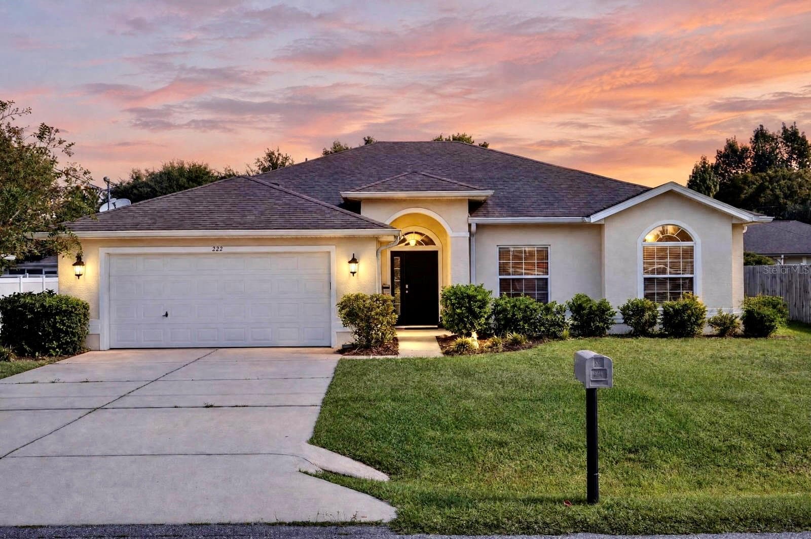 222 BIRD OF PARADISE DR
