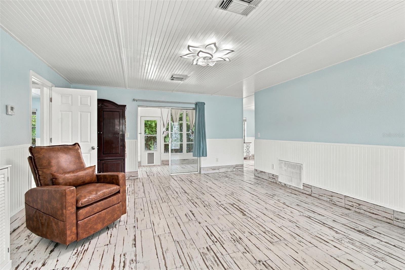 Single Family Residence at 3031 MUIR ST, HOLIDAY, photo 9 of 53