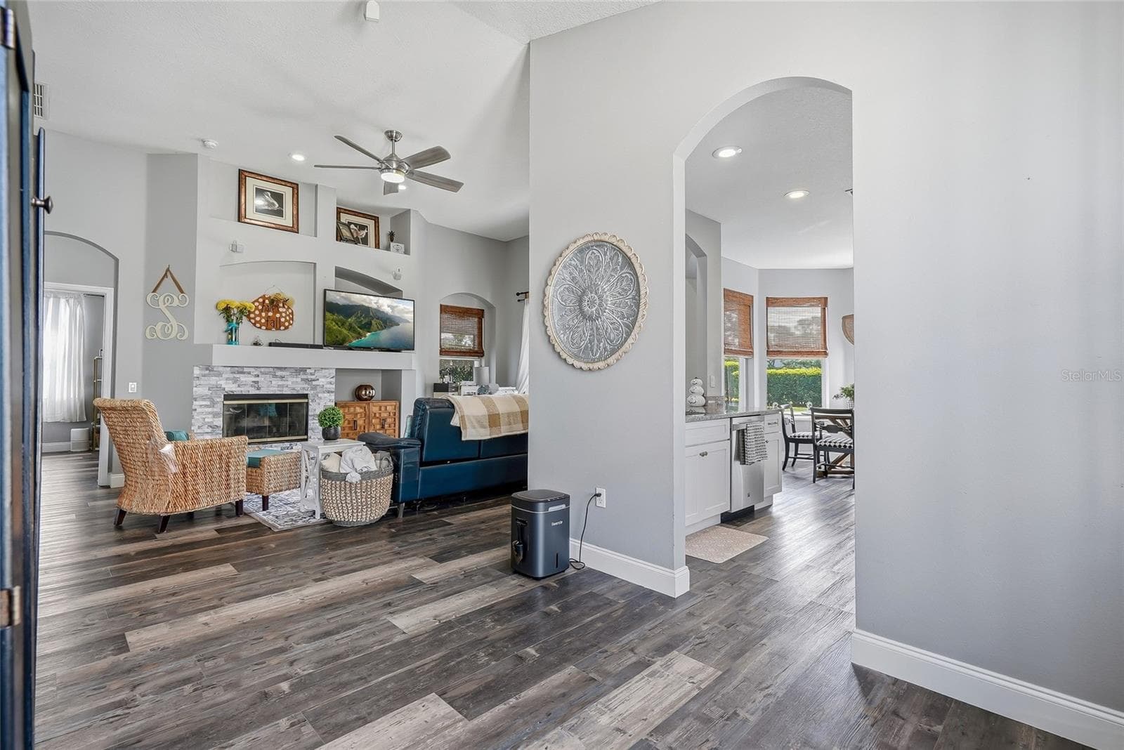 Single Family Residence at 3230 STONEBRIDGE TRL, VALRICO, photo 15 of 73