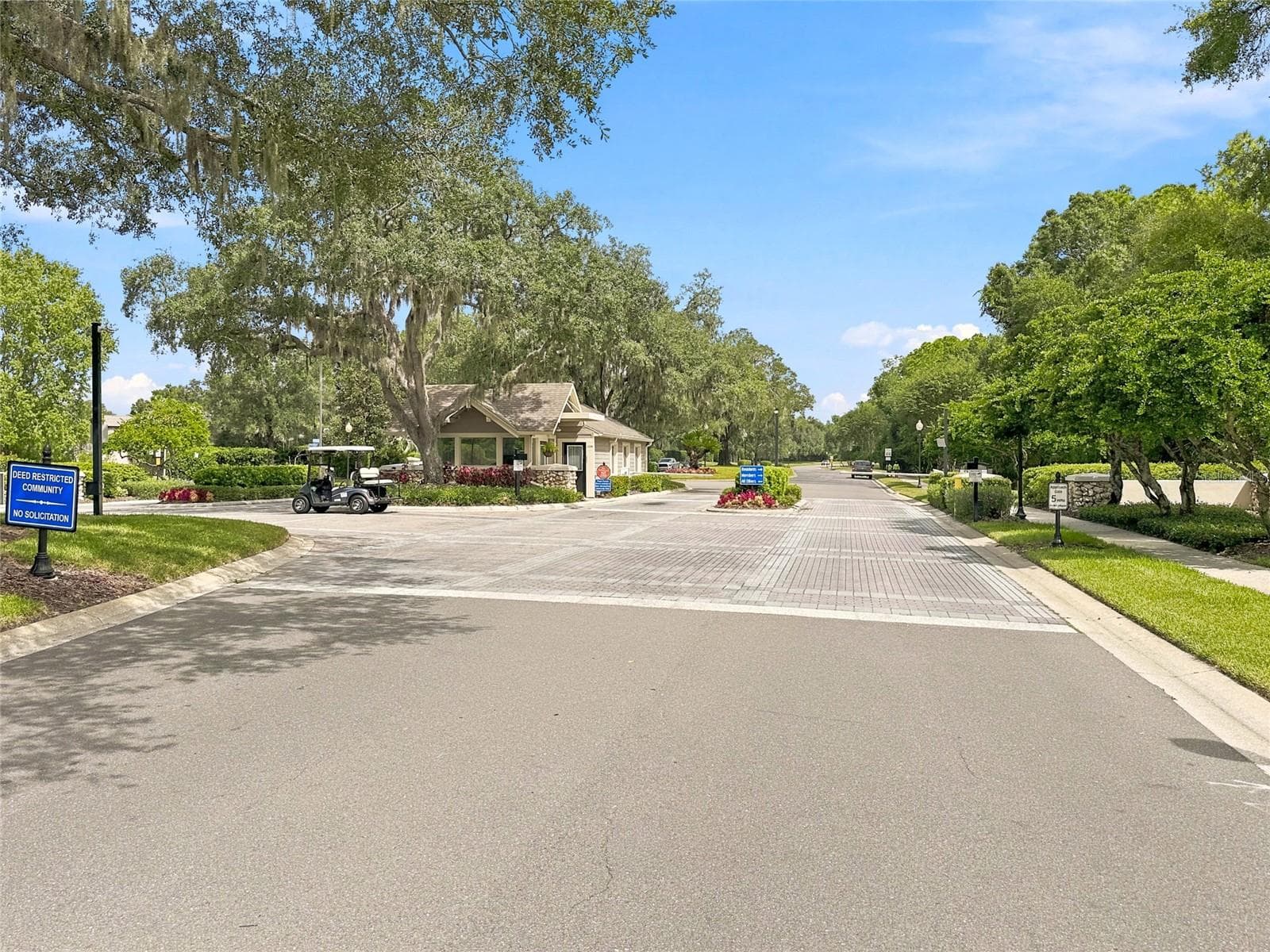Single Family Residence at 3230 STONEBRIDGE TRL, VALRICO, photo 61 of 73