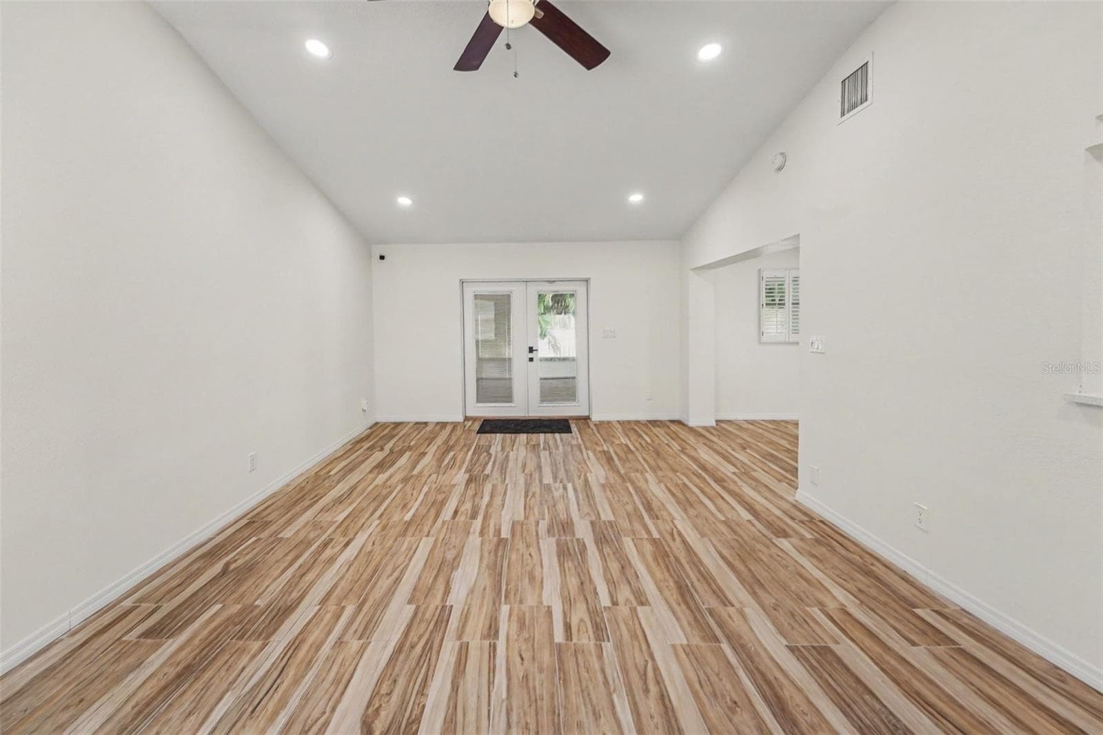 Single Family Residence at 3936 E EDEN ROC CIR #1, TAMPA, photo 24 of 31