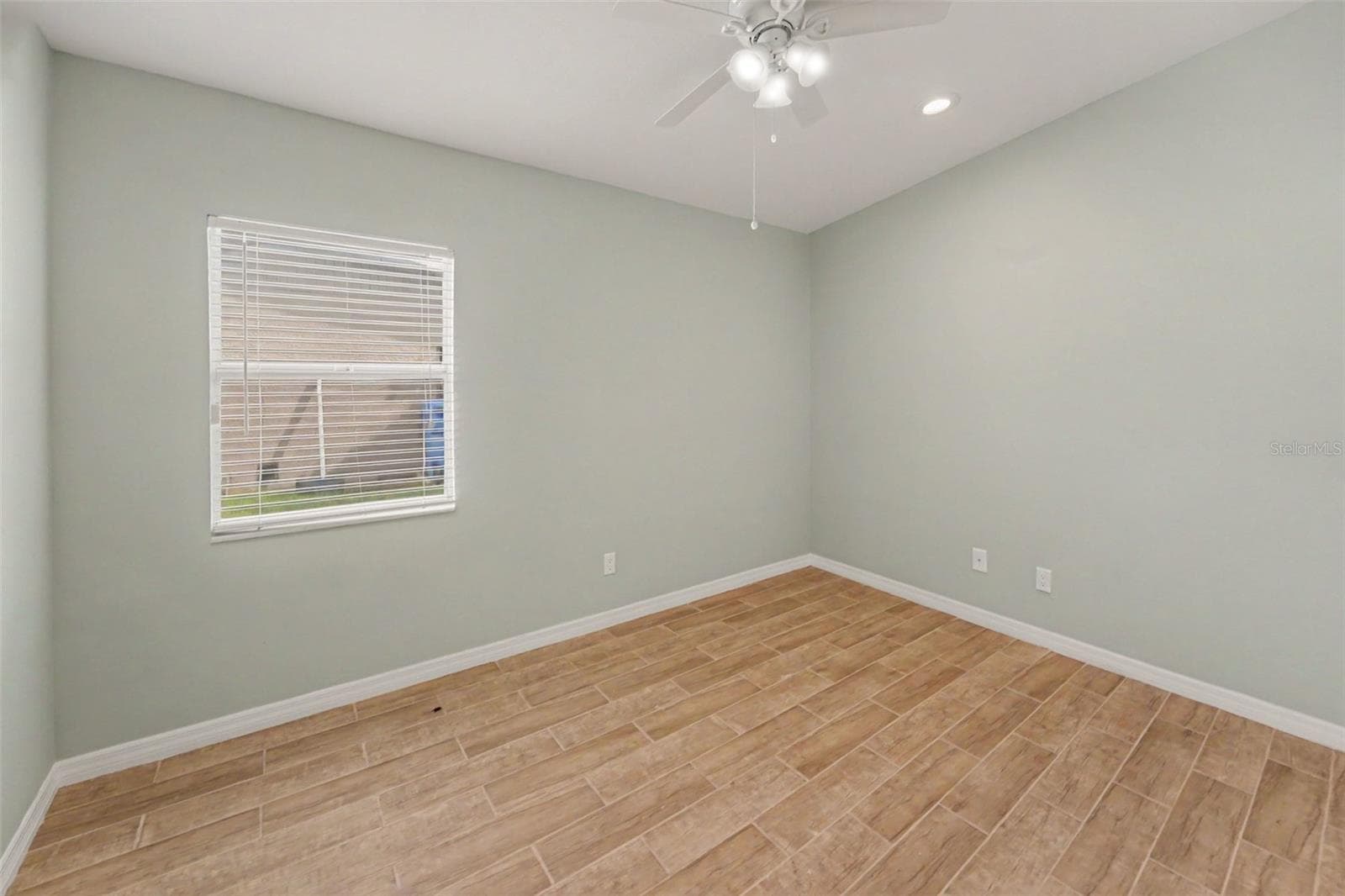 Single Family Residence at 3936 E EDEN ROC CIR #1, TAMPA, photo 22 of 31