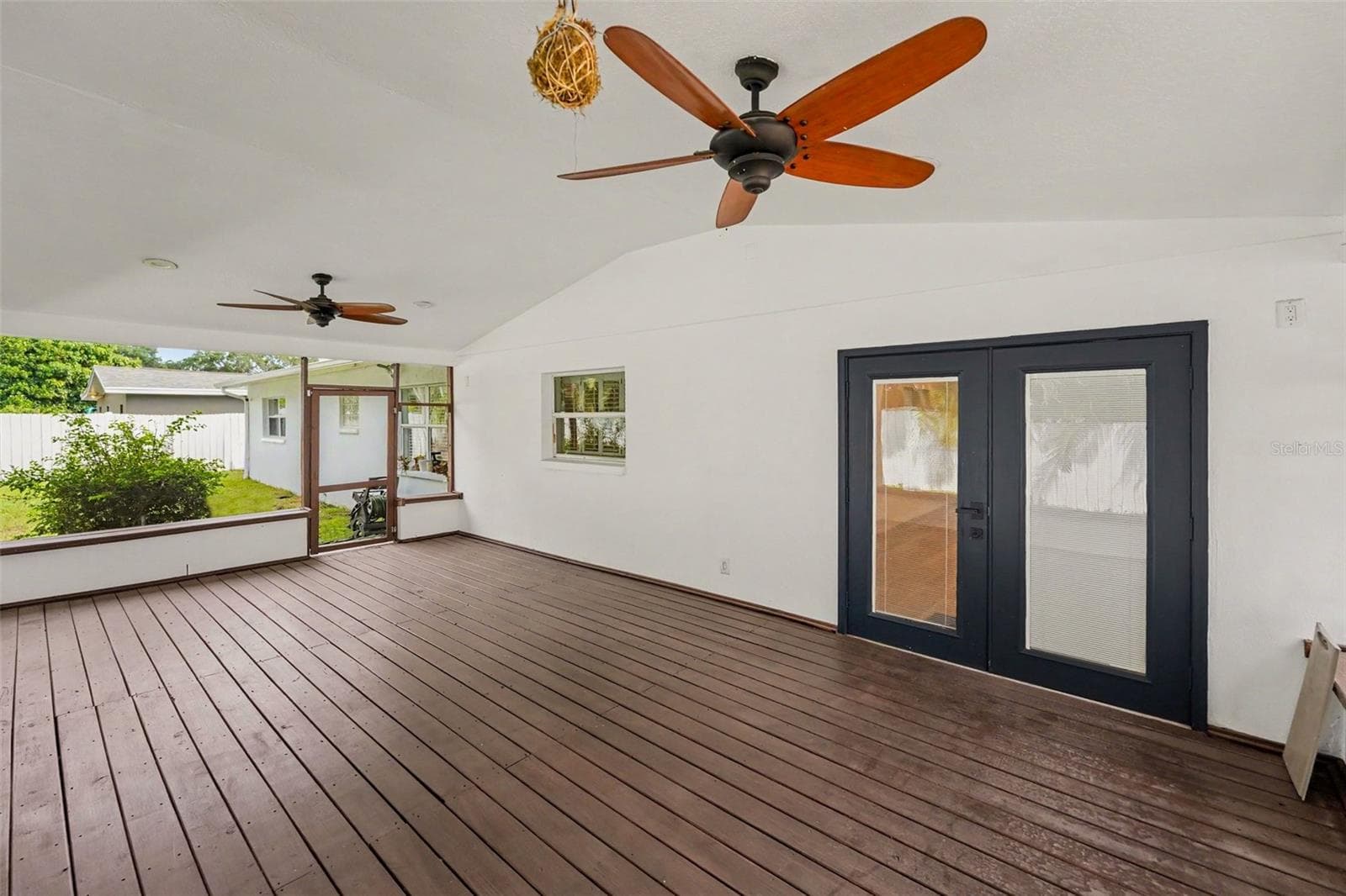 Single Family Residence at 3936 E EDEN ROC CIR #1, TAMPA, photo 25 of 31