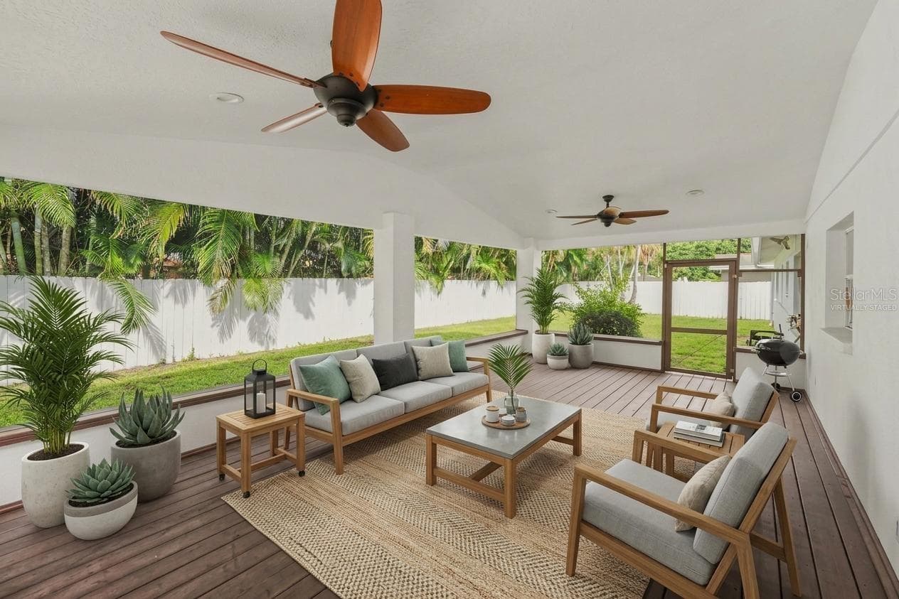 Virtually Staged - 3936 E EDEN ROC CIR #1, TAMPA