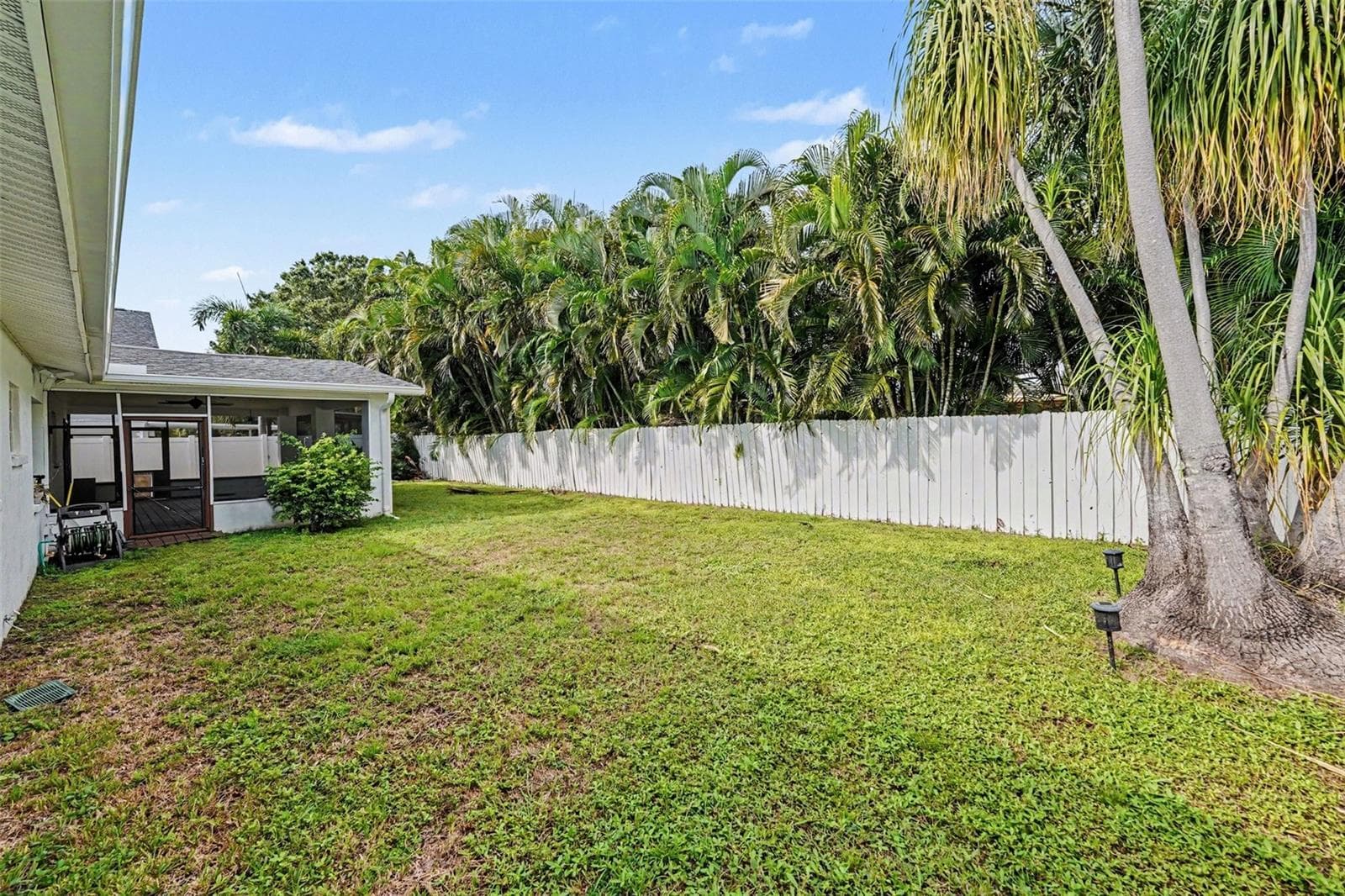 Single Family Residence at 3936 E EDEN ROC CIR #1, TAMPA, photo 28 of 31