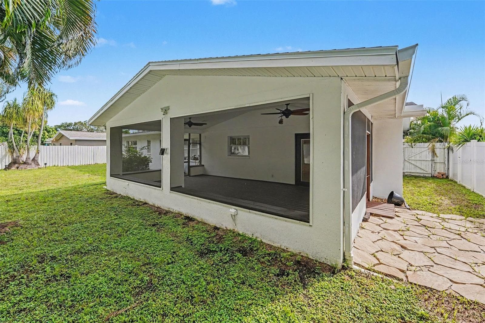 Single Family Residence at 3936 E EDEN ROC CIR #1, TAMPA, photo 30 of 31