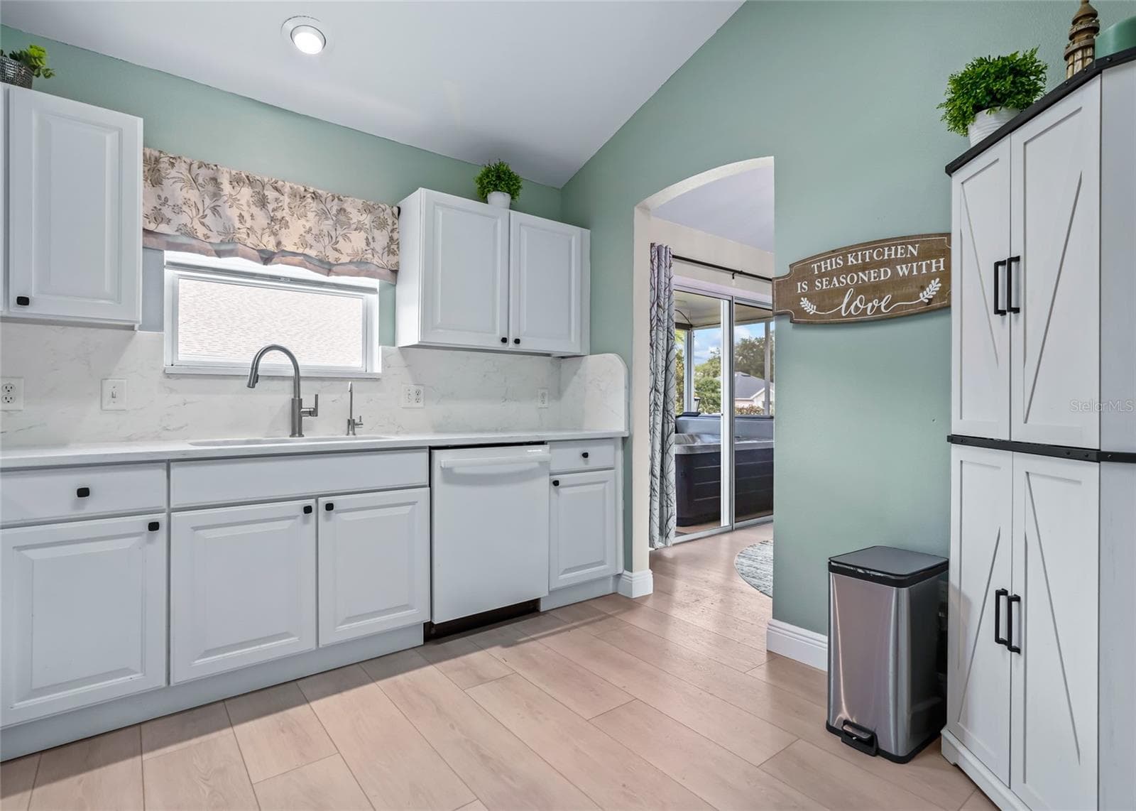 Single Family Residence at 3001 GLENWOOD PL, THE VILLAGES, photo 13 of 44