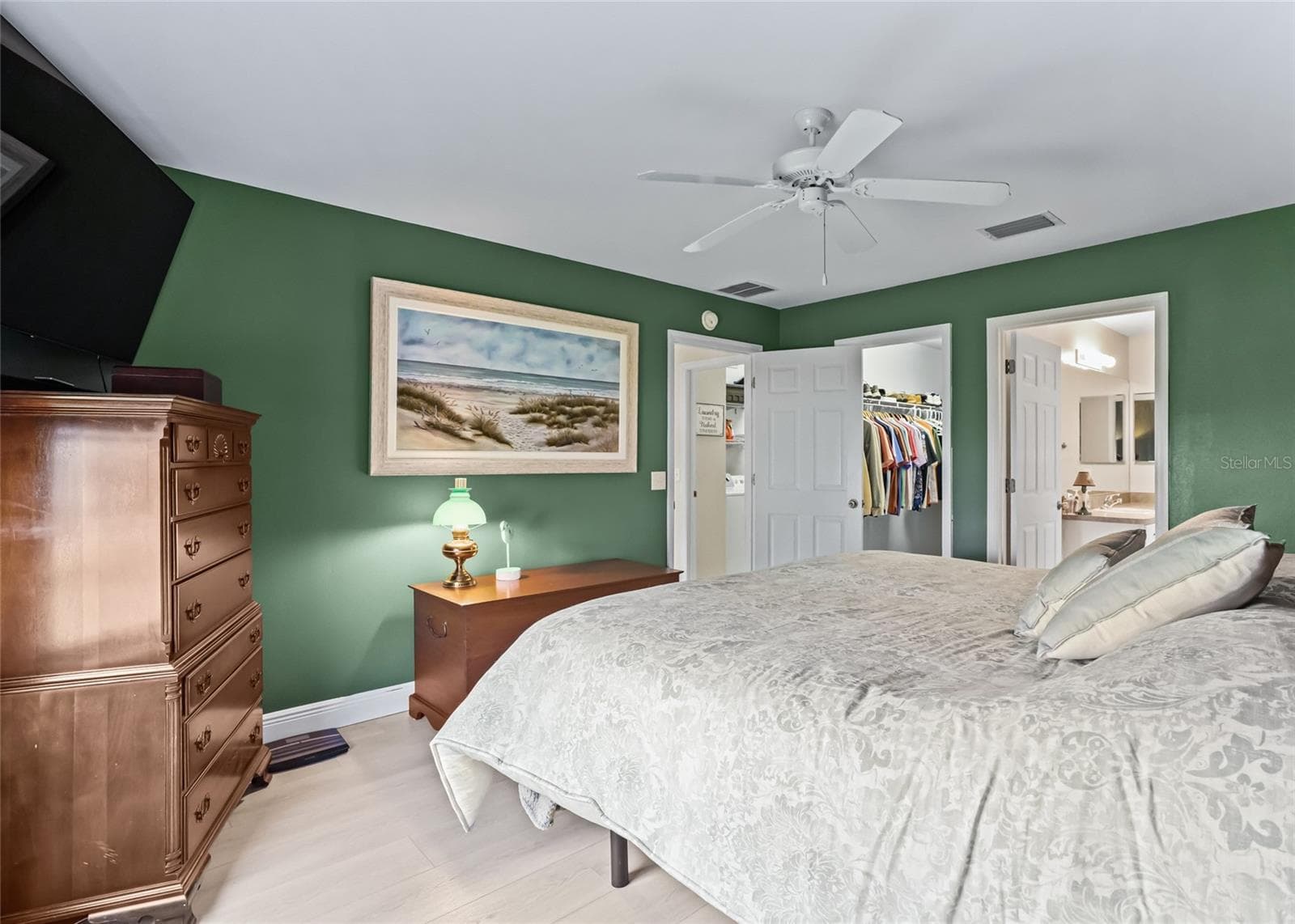 Single Family Residence at 3001 GLENWOOD PL, THE VILLAGES, photo 16 of 44