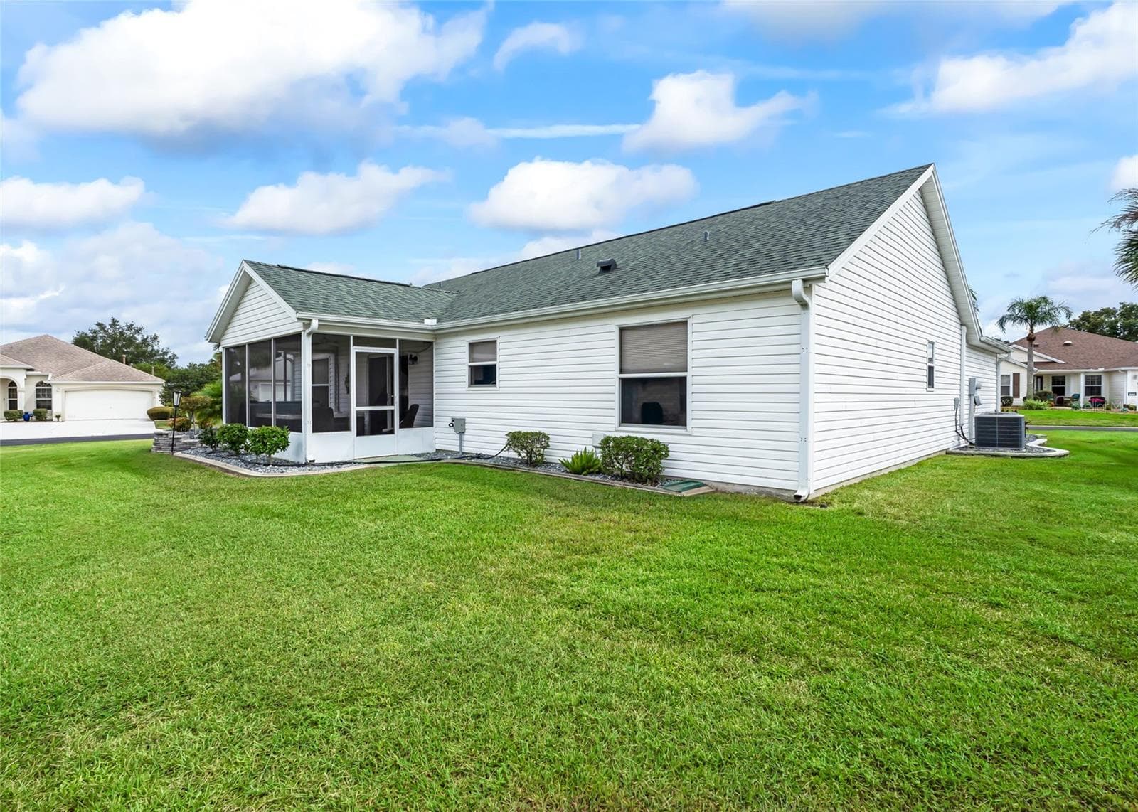 Single Family Residence at 3001 GLENWOOD PL, THE VILLAGES, photo 31 of 44