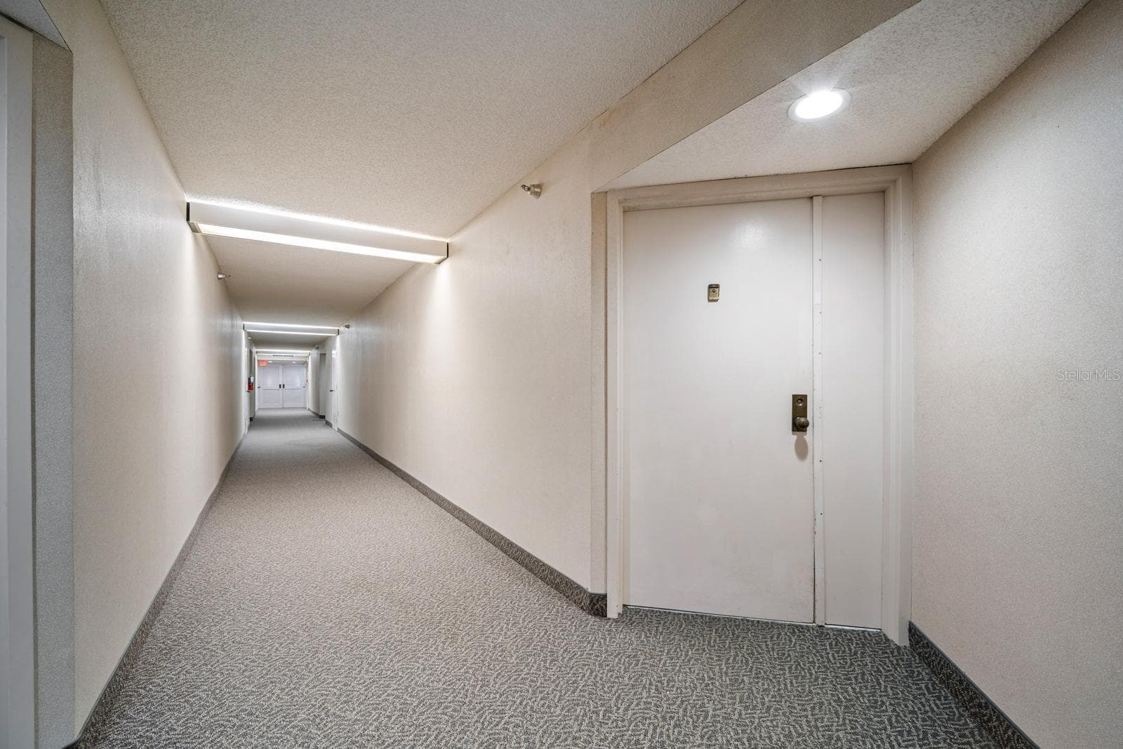 Condominium at 690 ISLAND WAY #912, CLEARWATER, photo 33 of 52