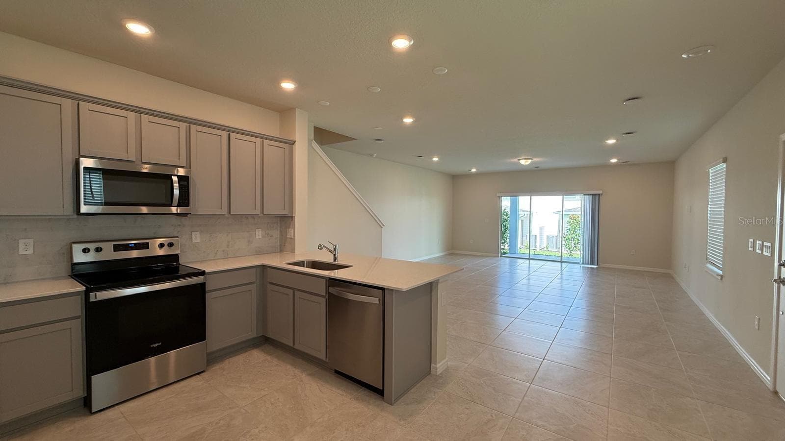 Townhouse at 2599 WINSOME WAY, DAVENPORT, photo 6 of 18