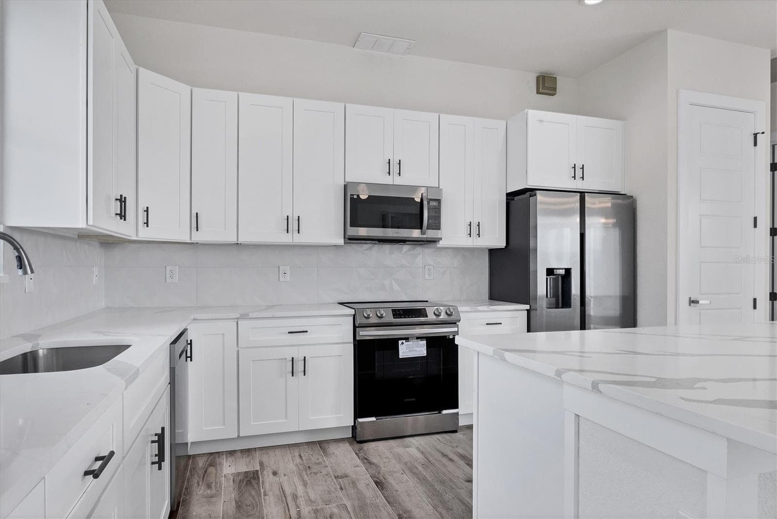 Single Family Residence at 200 REDWOOD RD, ROTONDA WEST, photo 7 of 30