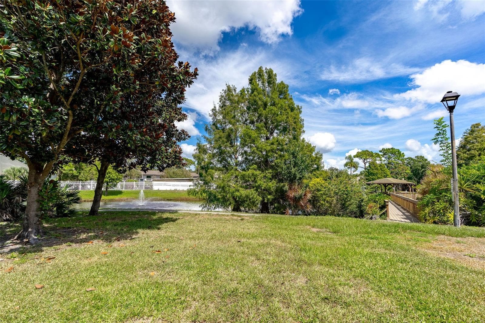 Condominium at 6387 92ND PL N #1502, PINELLAS PARK, photo 11 of 36