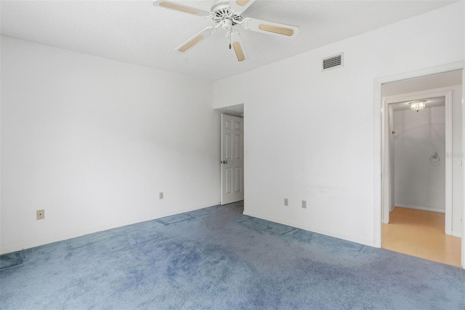 Condominium at 6387 92ND PL N #1502, PINELLAS PARK, photo 18 of 36