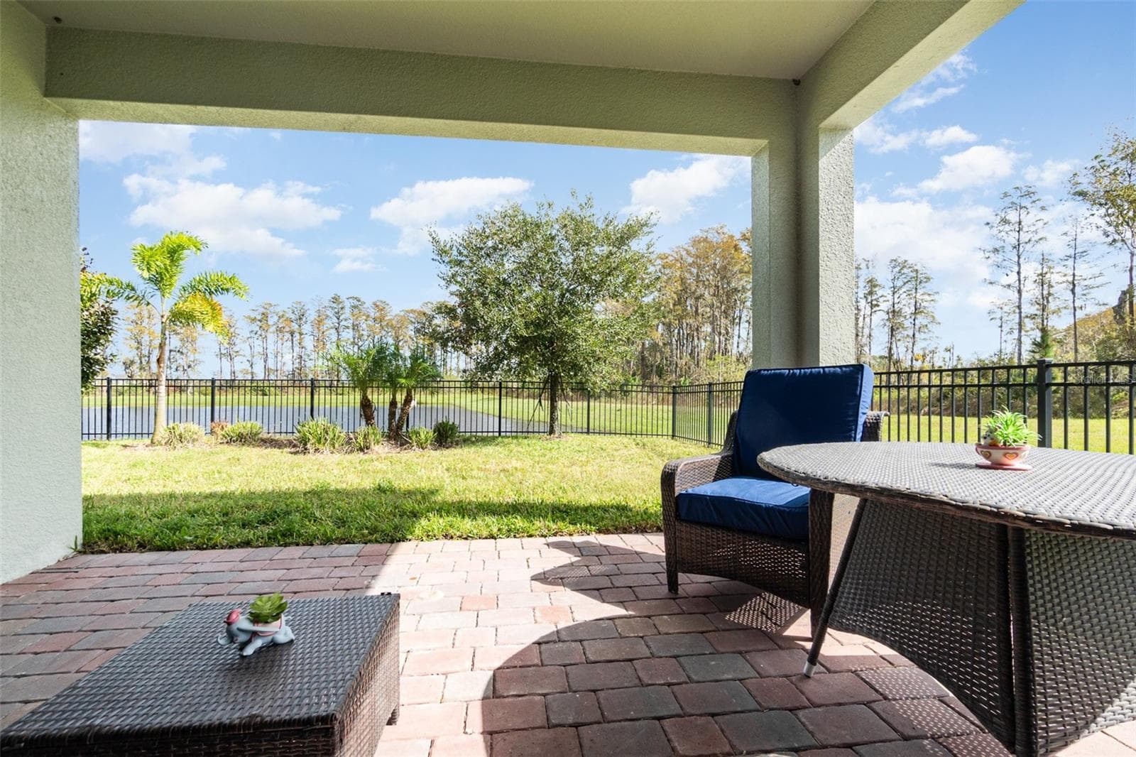 Single Family Residence at 13557 PARKFIELD WAY, WINTER GARDEN, photo 2 of 45