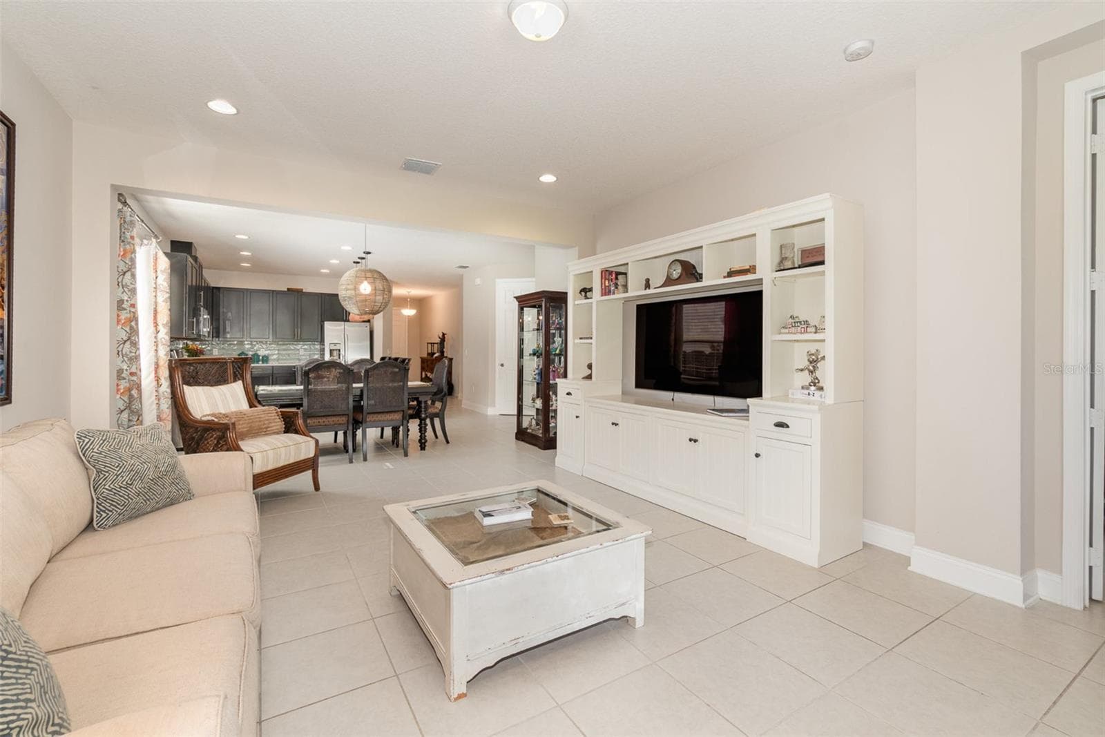 Single Family Residence at 13557 PARKFIELD WAY, WINTER GARDEN, photo 7 of 45