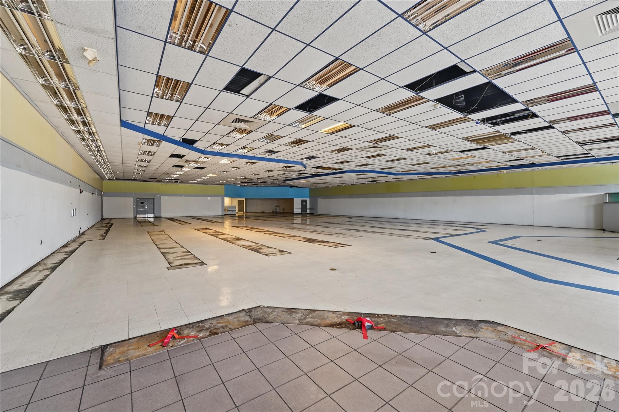 Retail at 110 W Garrison Boulevard, Gastonia, photo 17 of 29