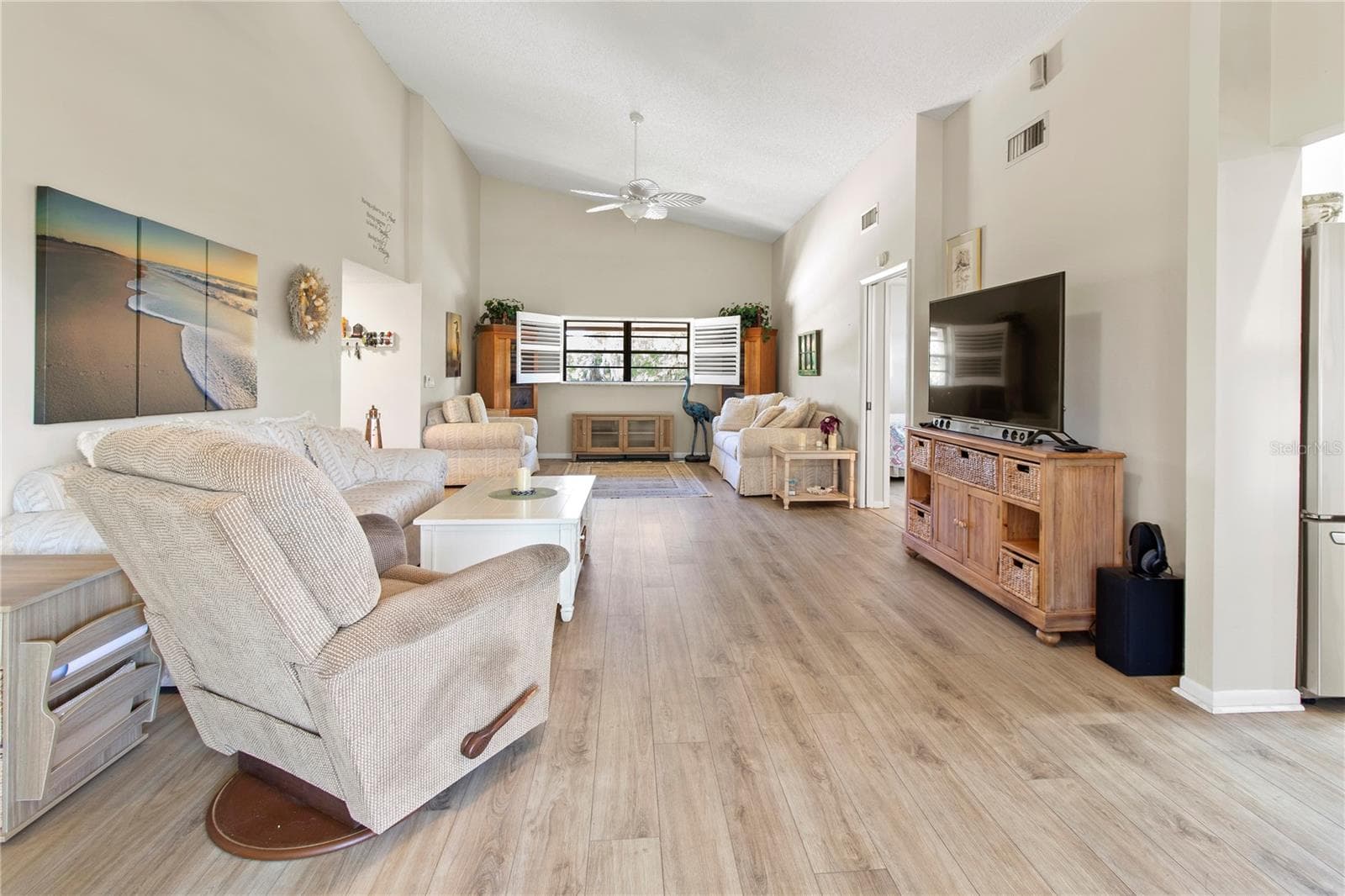 Condominium at 4640 RED MAPLE RD #1208, BRADENTON, photo 15 of 44