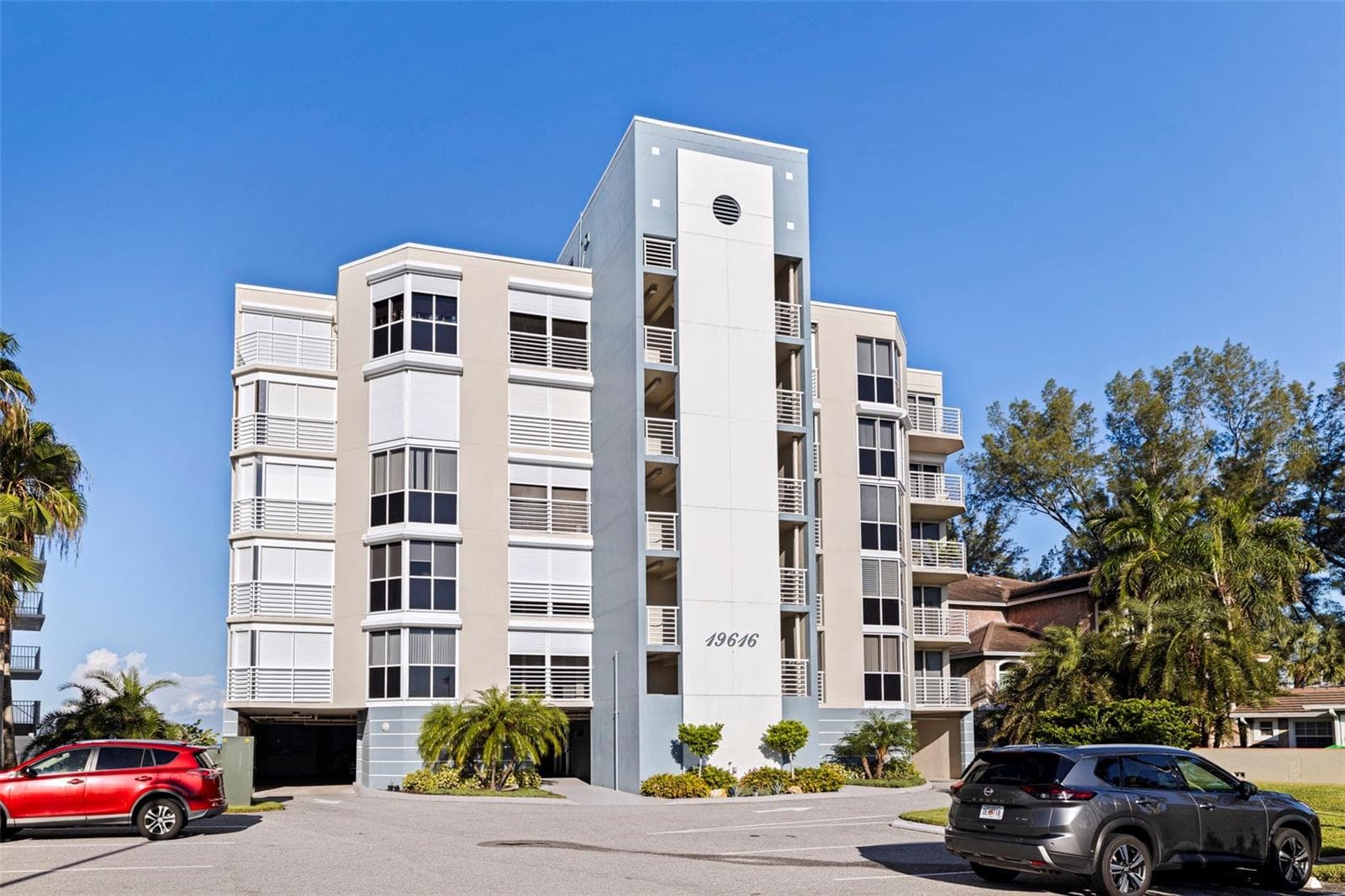 Guest parking out front - 19616 GULF BLVD #302, INDIAN SHORES