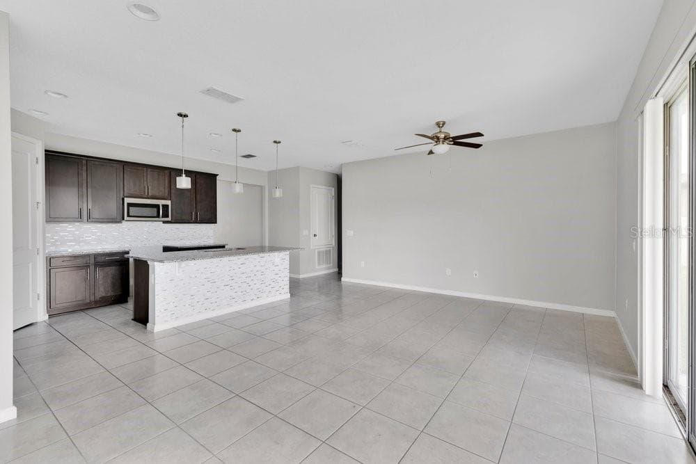 Single Family Residence at 2570 WADEVIEW LOOP, ST CLOUD, photo 6 of 29
