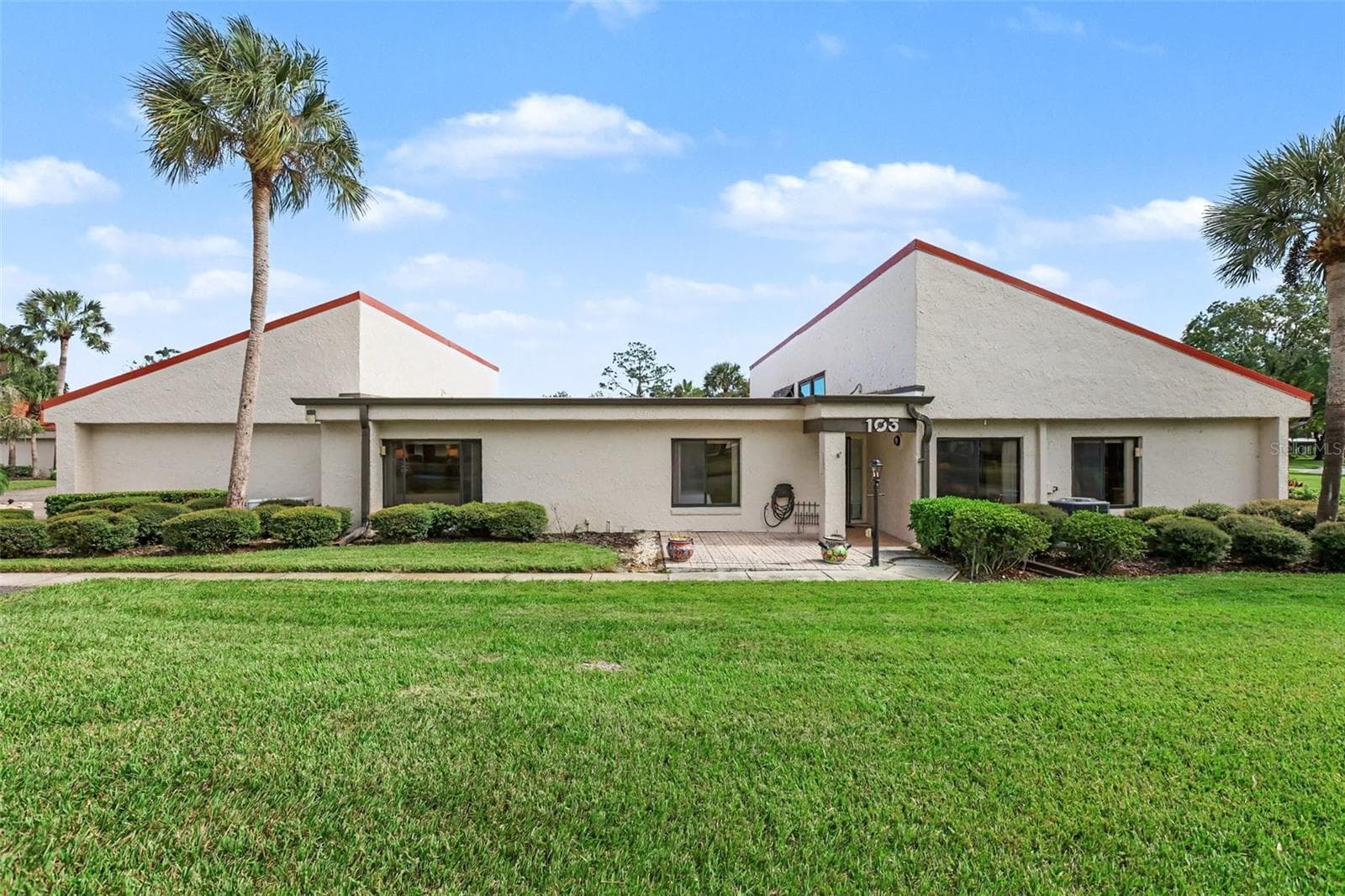 103 VALENCIA CT N