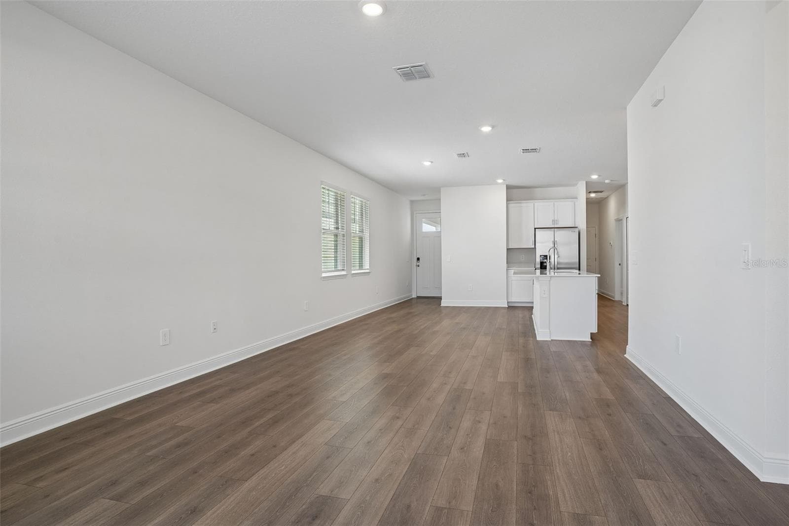 Single Family Residence at 2202 WILDBERRY WAY WAY, MINNEOLA, photo 10 of 37