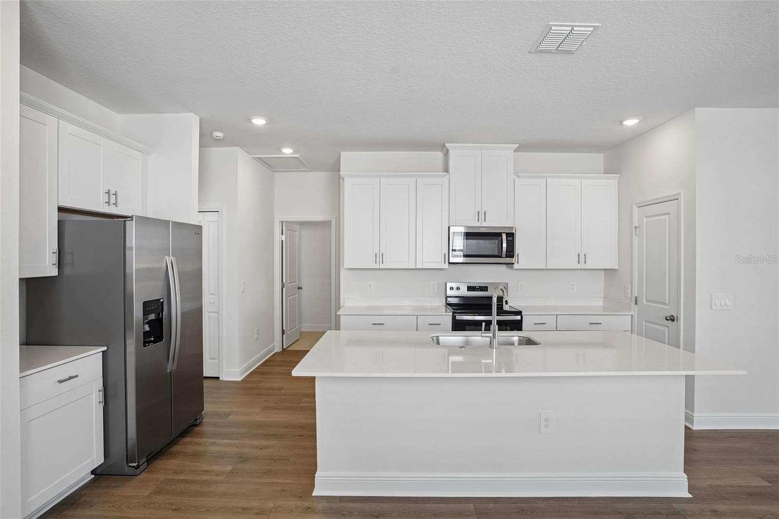 Single Family Residence at 2202 WILDBERRY WAY WAY, MINNEOLA, photo 13 of 37