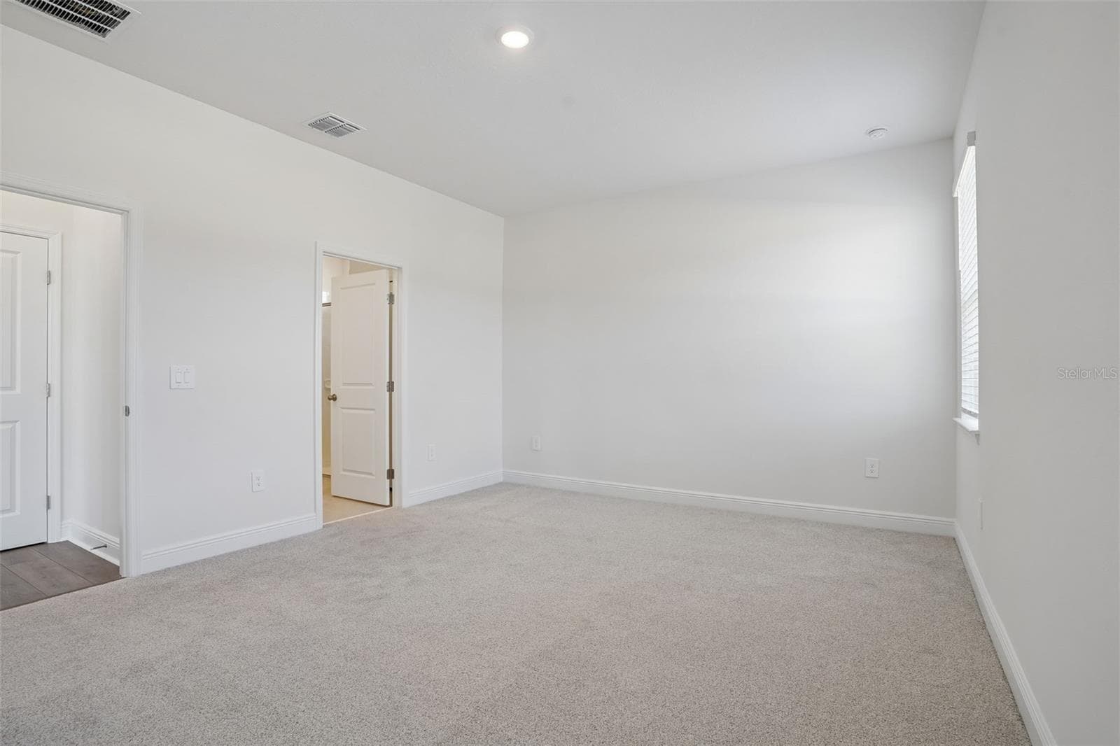 Single Family Residence at 2202 WILDBERRY WAY WAY, MINNEOLA, photo 19 of 37