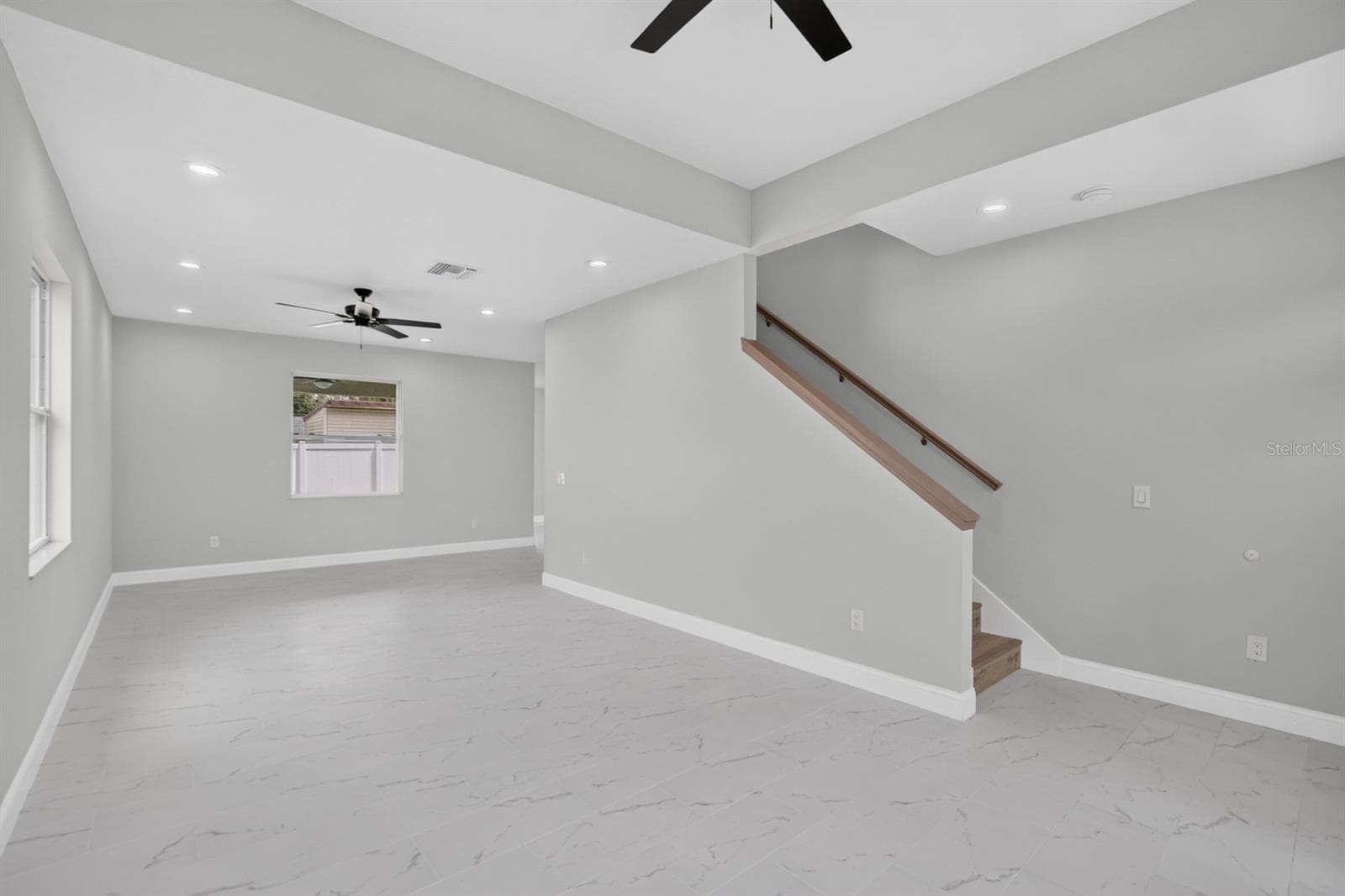 Single Family Residence at 11521 HIGDON DR, THONOTOSASSA, photo 15 of 42