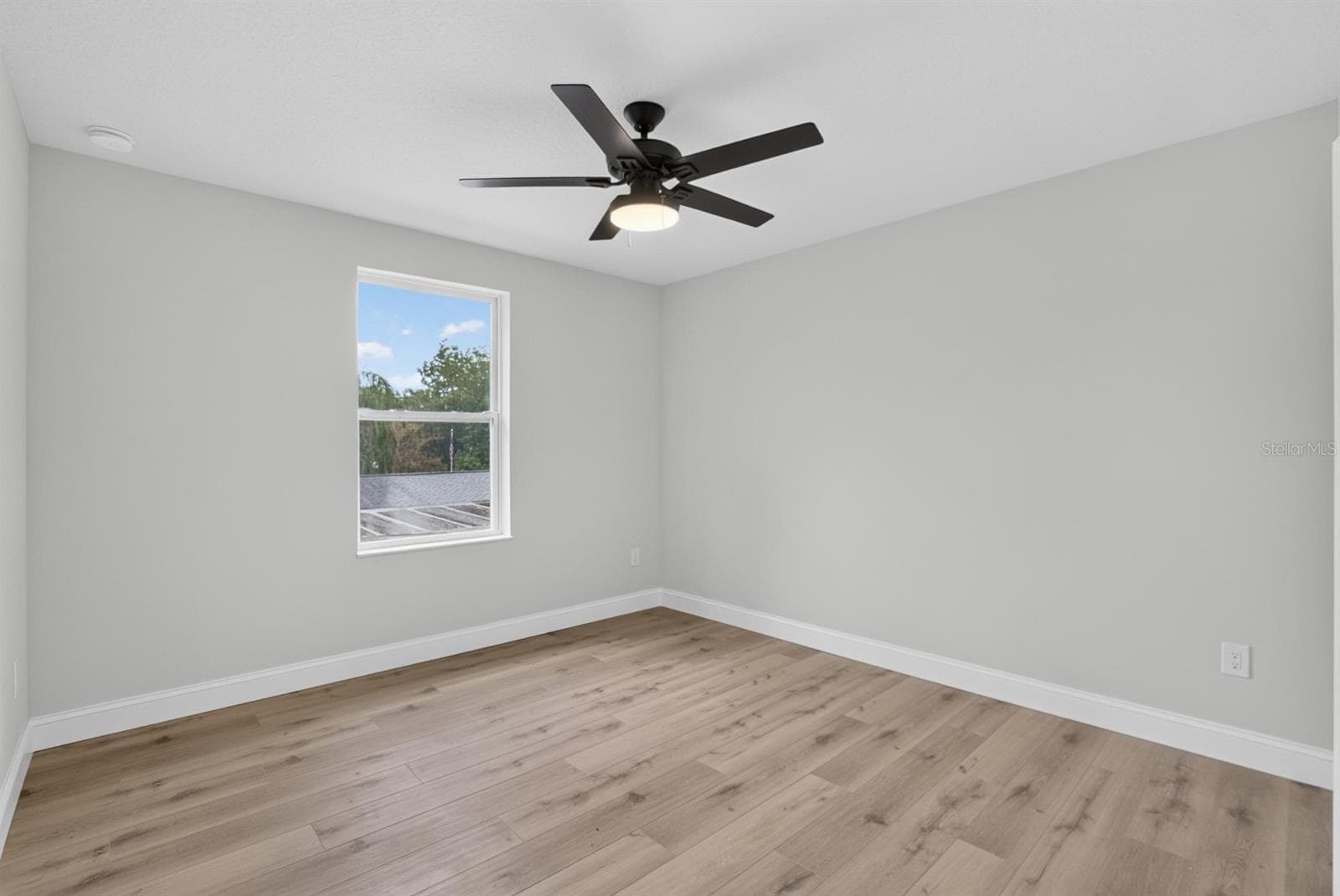Single Family Residence at 11521 HIGDON DR, THONOTOSASSA, photo 37 of 42