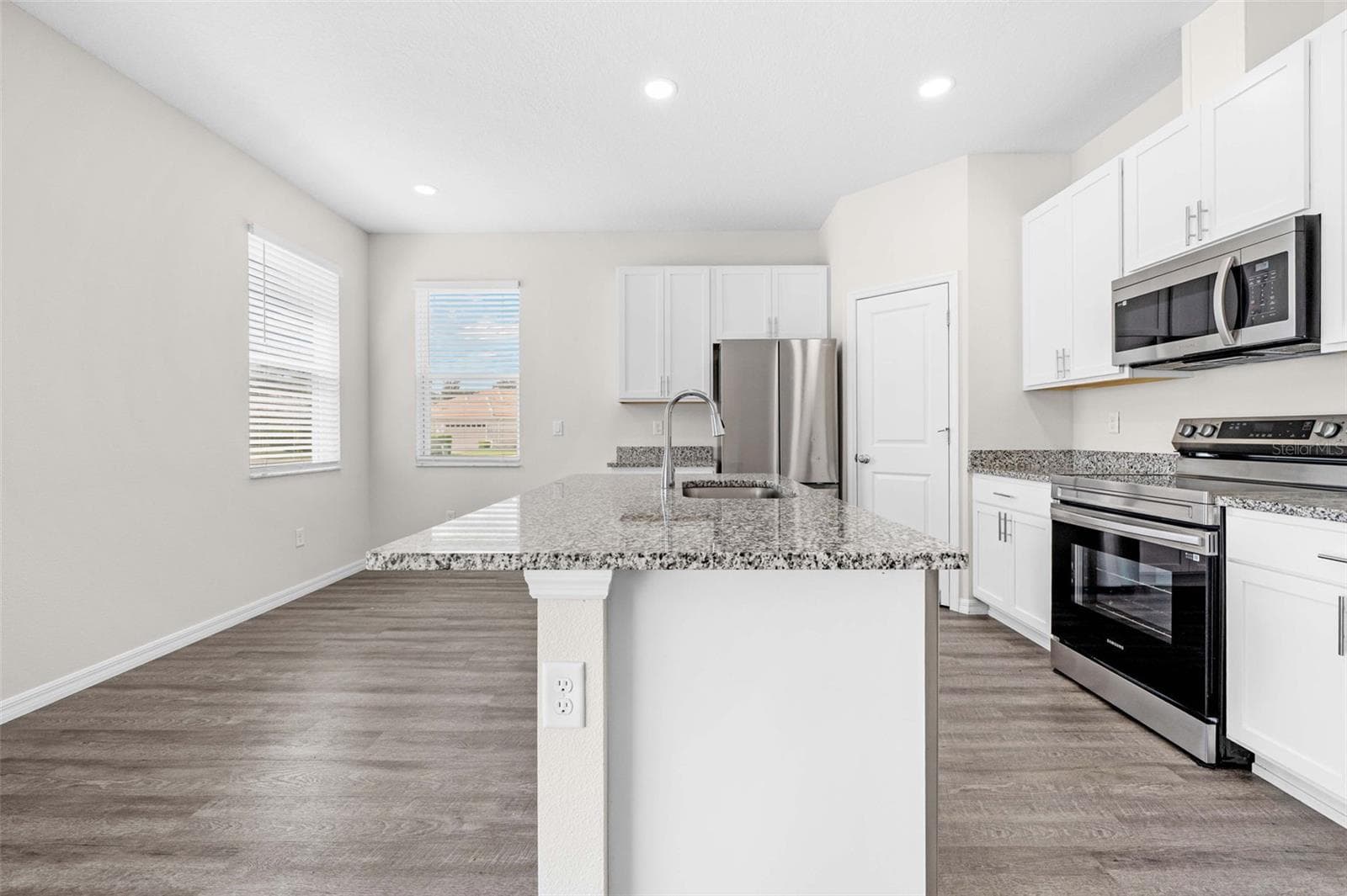 Single Family Residence at 8952 MISSISSIPPI RUN, WEEKI WACHEE, photo 12 of 76