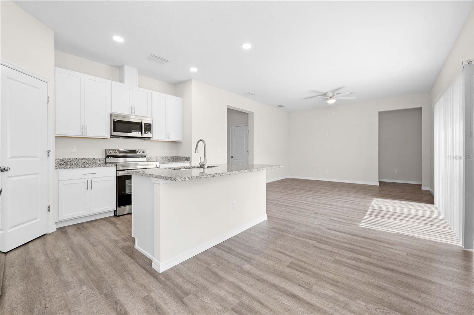 Single Family Residence at 8952 MISSISSIPPI RUN, WEEKI WACHEE, photo 14 of 76
