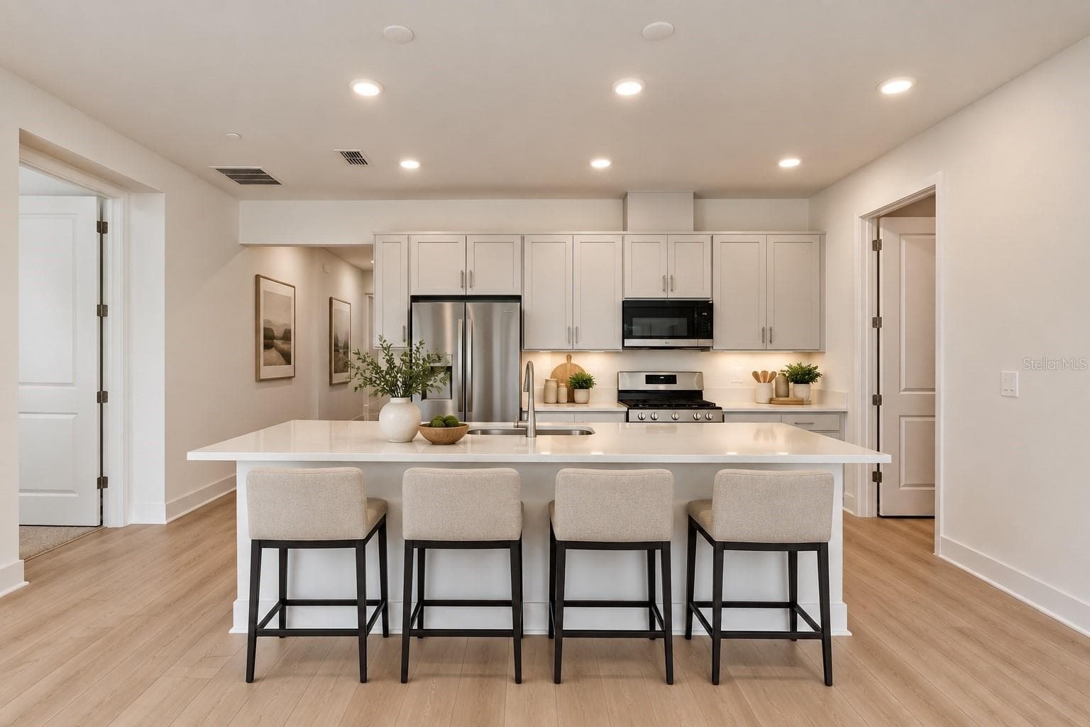 Single Family Residence at 786 EMERALD GROVE DR, APOPKA, photo 6 of 28