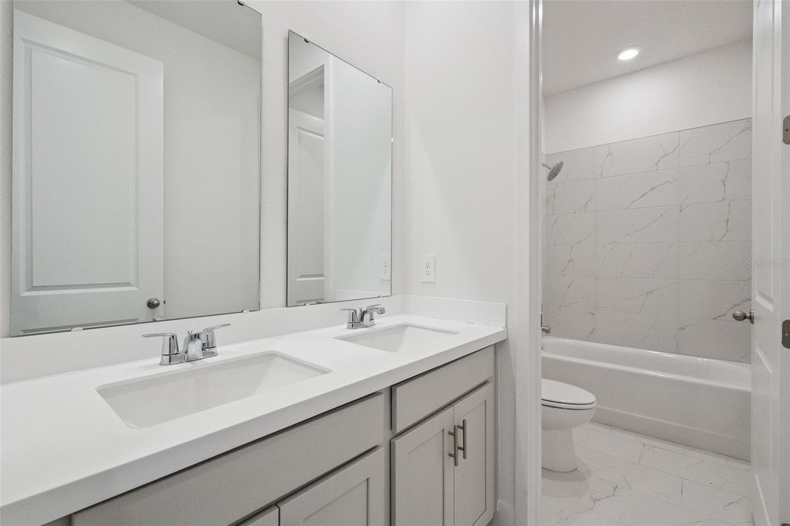 Single Family Residence at 786 EMERALD GROVE DR, APOPKA, photo 14 of 28