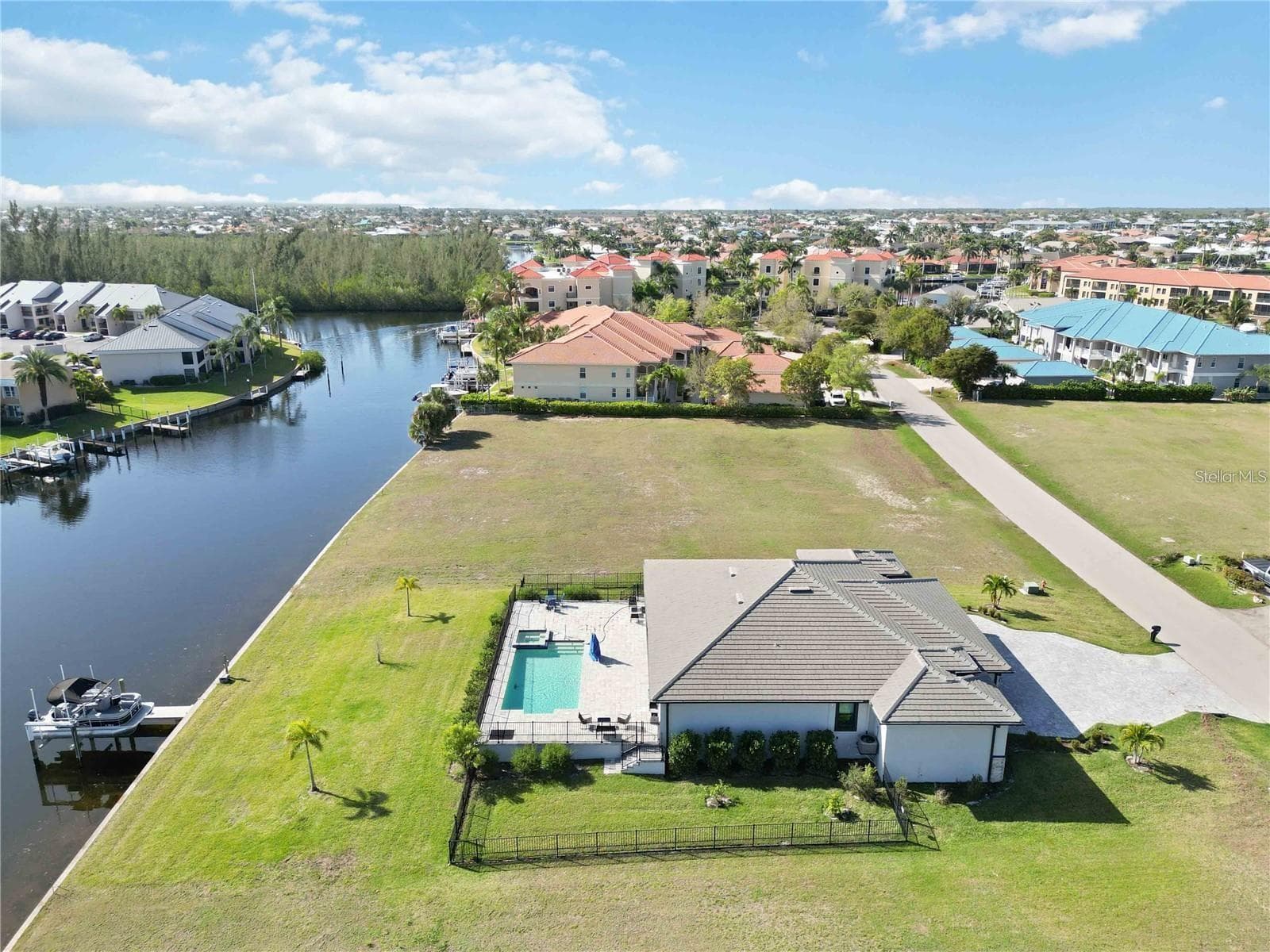 Duplex at 3240 WOODTHRUSH DR #111 & 112, PUNTA GORDA, photo 32 of 37