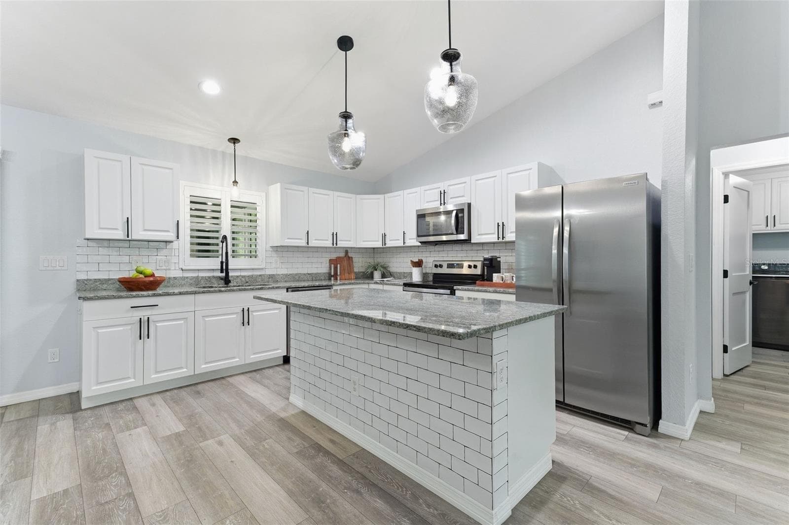 Single Family Residence at 158 RAVENSWOOD BLVD, PORT CHARLOTTE, photo 15 of 48