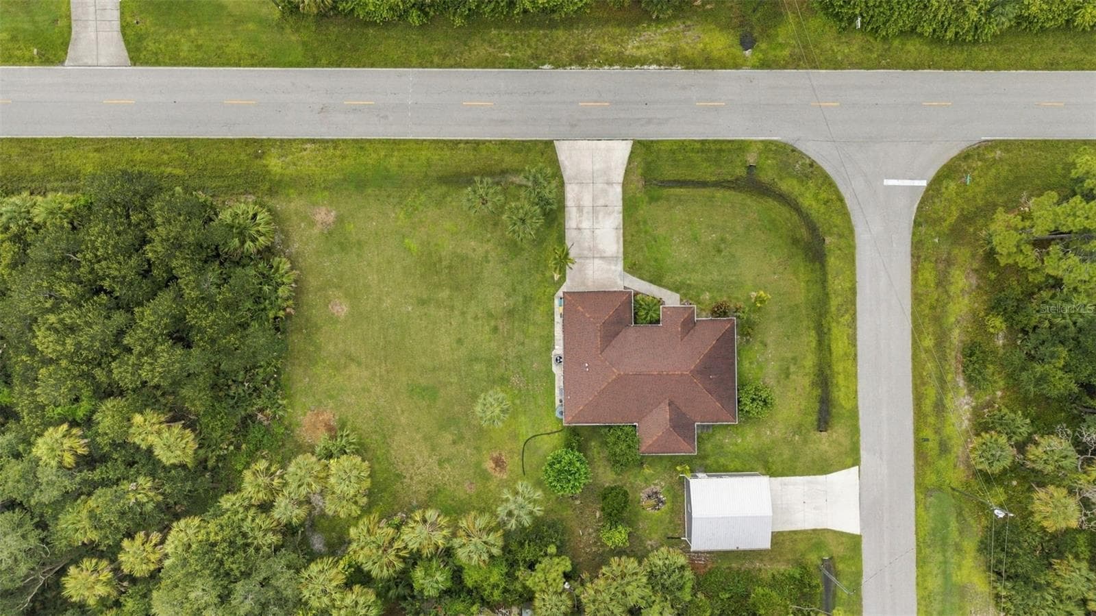 Single Family Residence at 158 RAVENSWOOD BLVD, PORT CHARLOTTE, photo 36 of 48