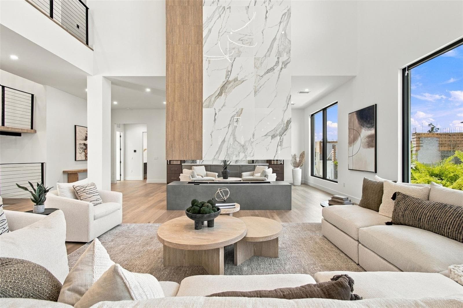 Single Family Residence at 5023 W LEONA ST, TAMPA, photo 3 of 70