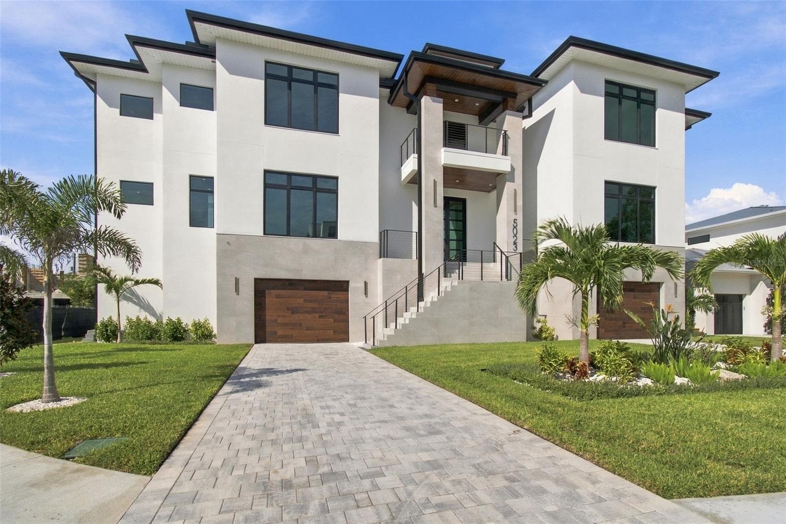 Single Family Residence at 5023 W LEONA ST, TAMPA, photo 14 of 70