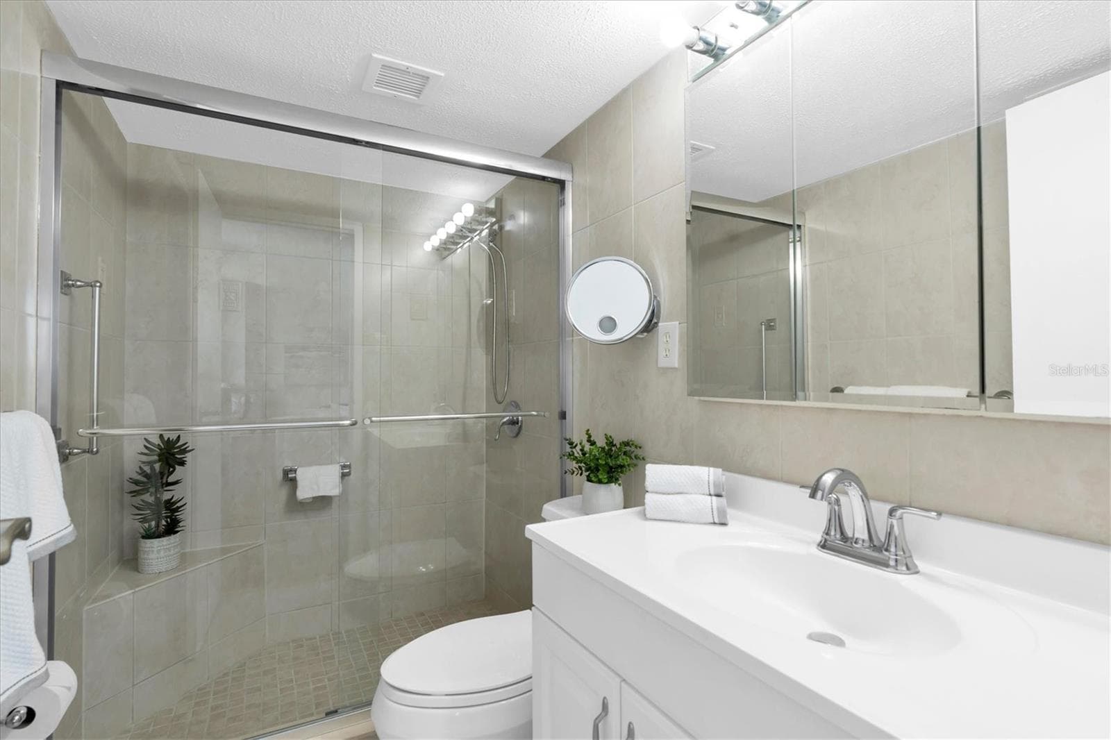 En-suite Bath - 10355 PARADISE BLVD #208, TREASURE ISLAND
